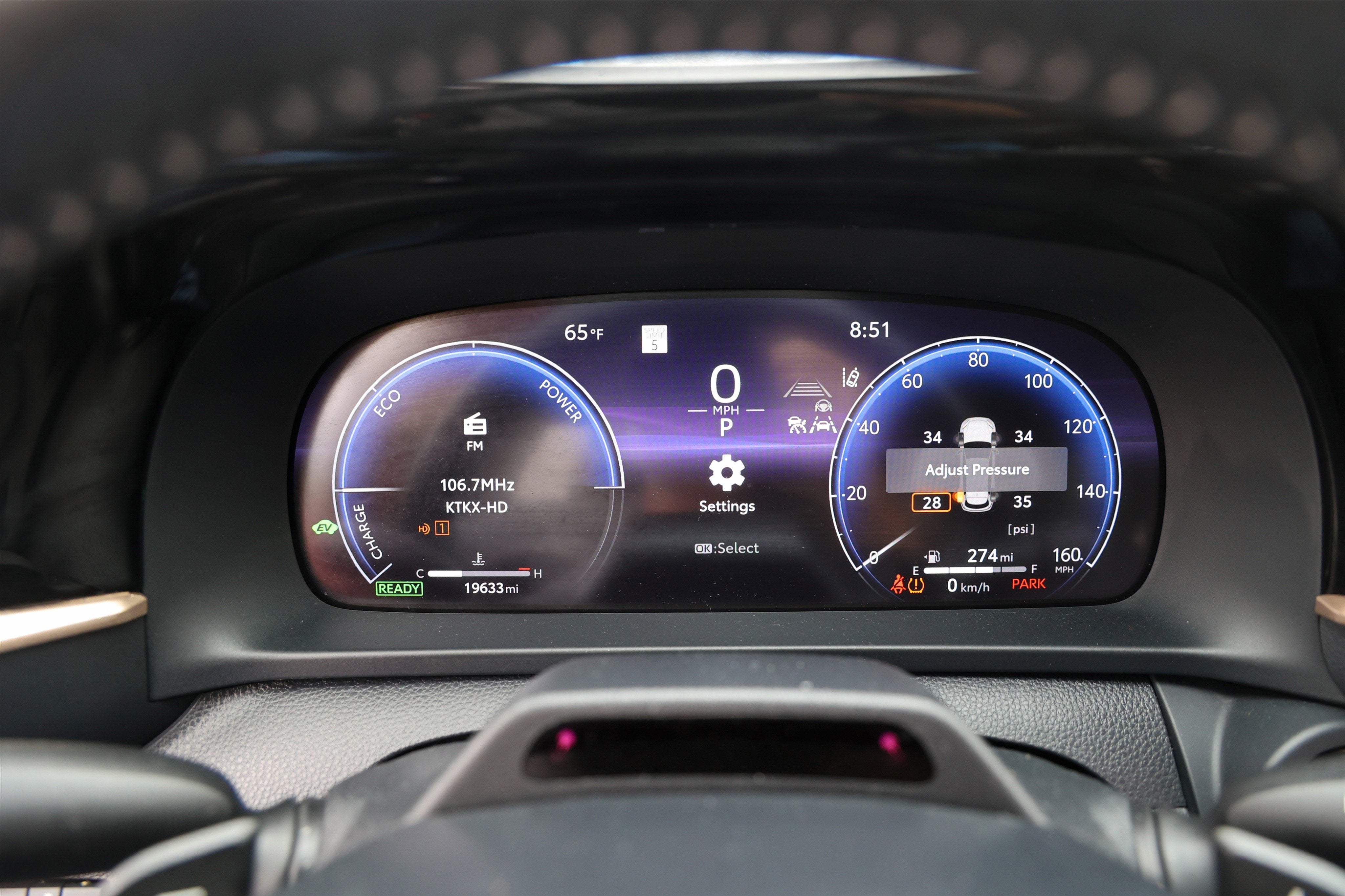 2025 Toyota CROWN SIGNIA Limited