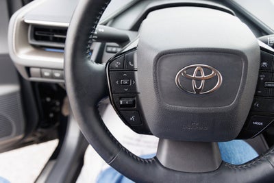 2024 Toyota PRIUS XLE