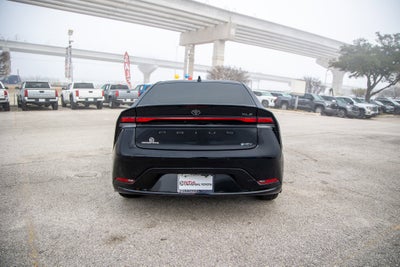 2024 Toyota PRIUS XLE