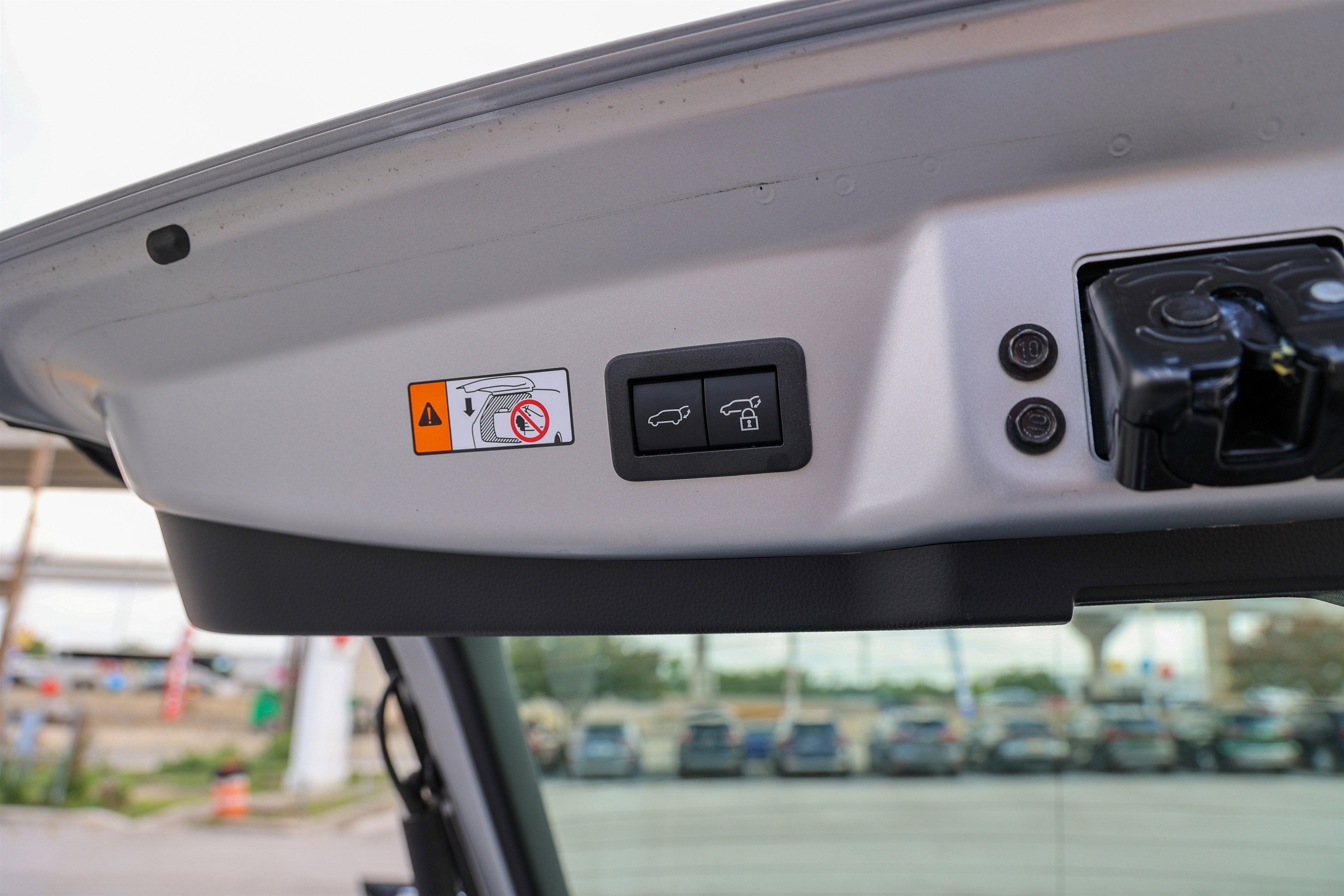 2024 Toyota PRIUS PRIME XSE Premium