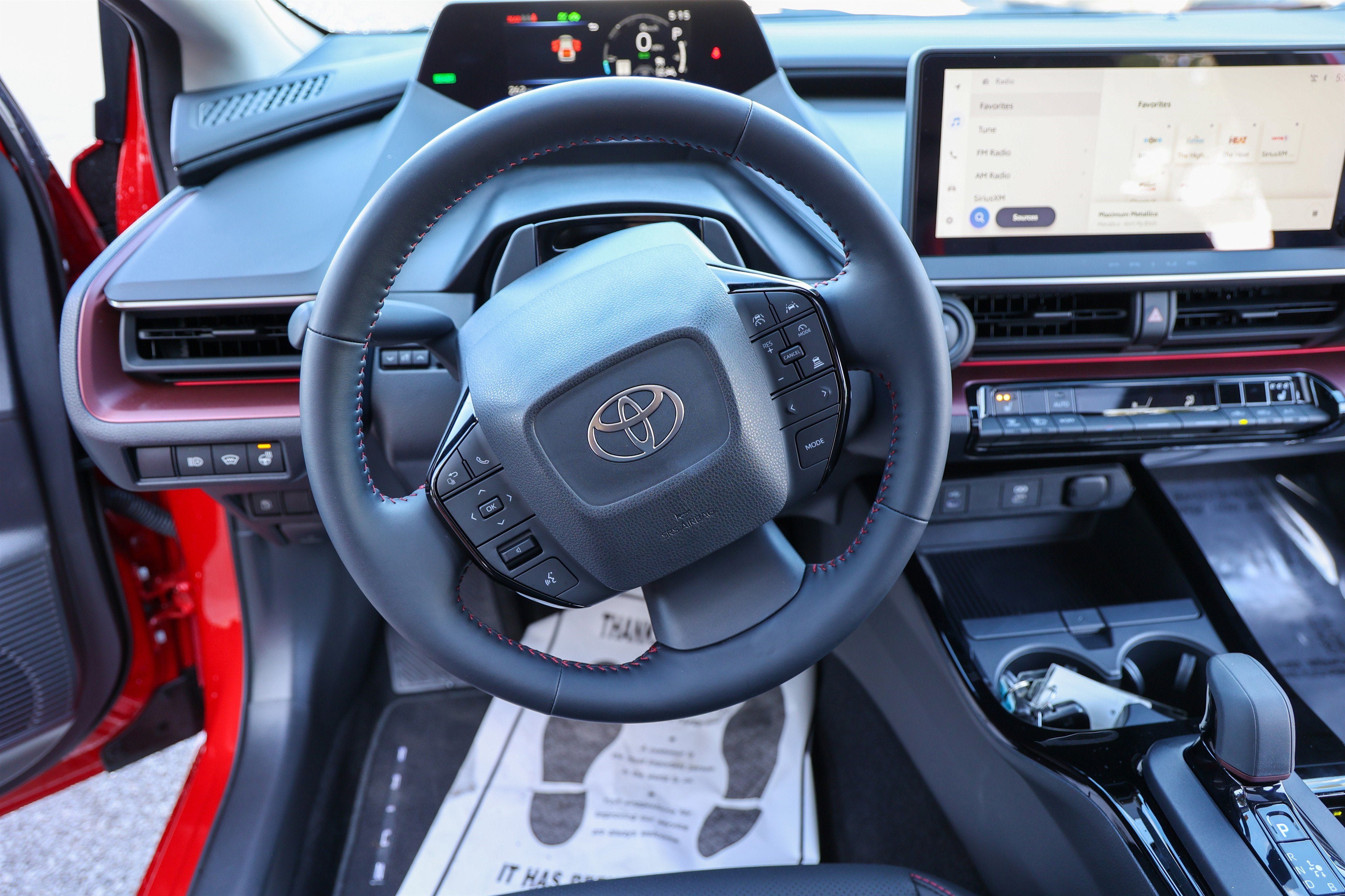 2025 Toyota Prius Plug-In Hybrid SE