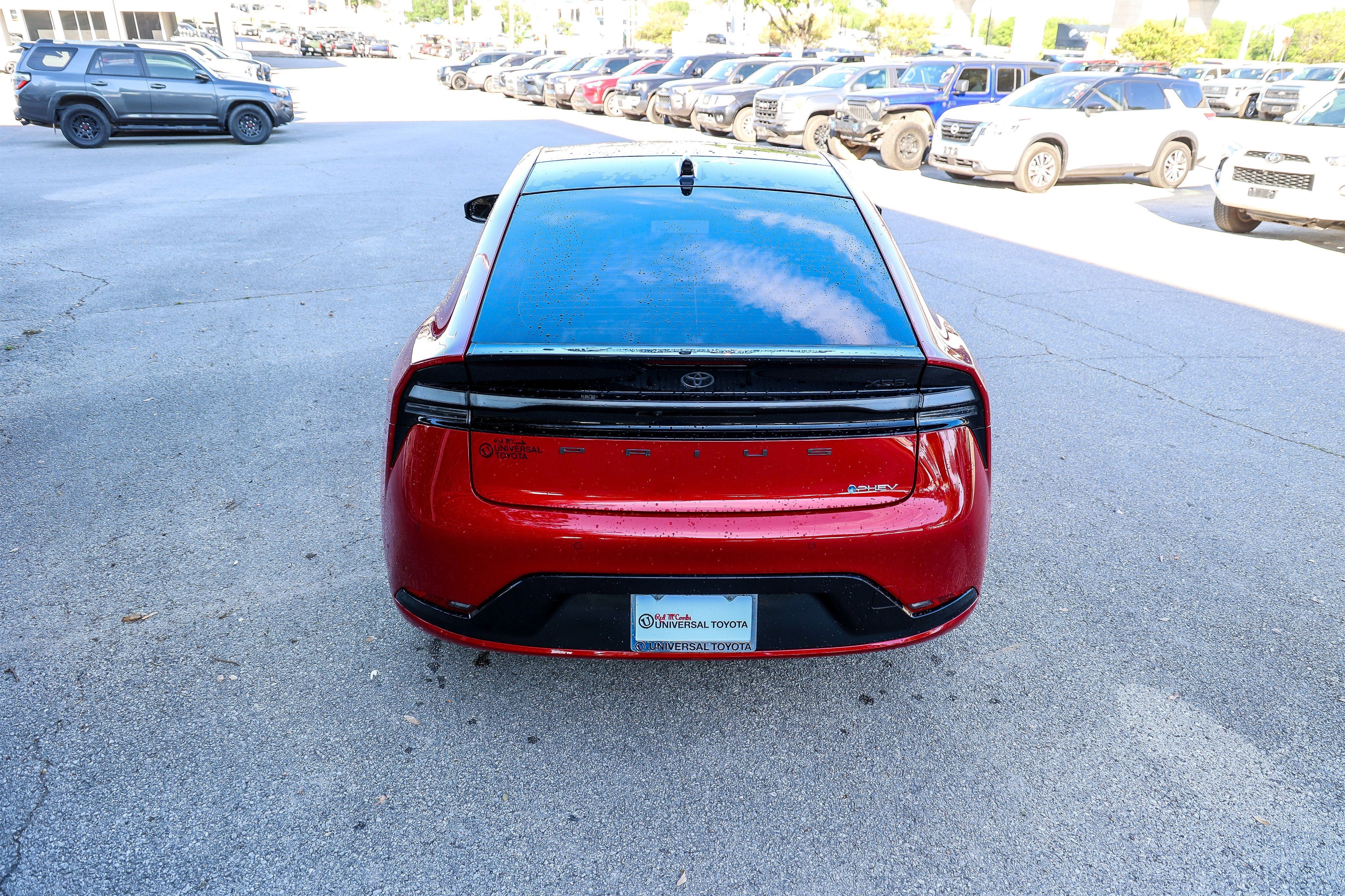 2025 Toyota Prius Plug-In Hybrid SE