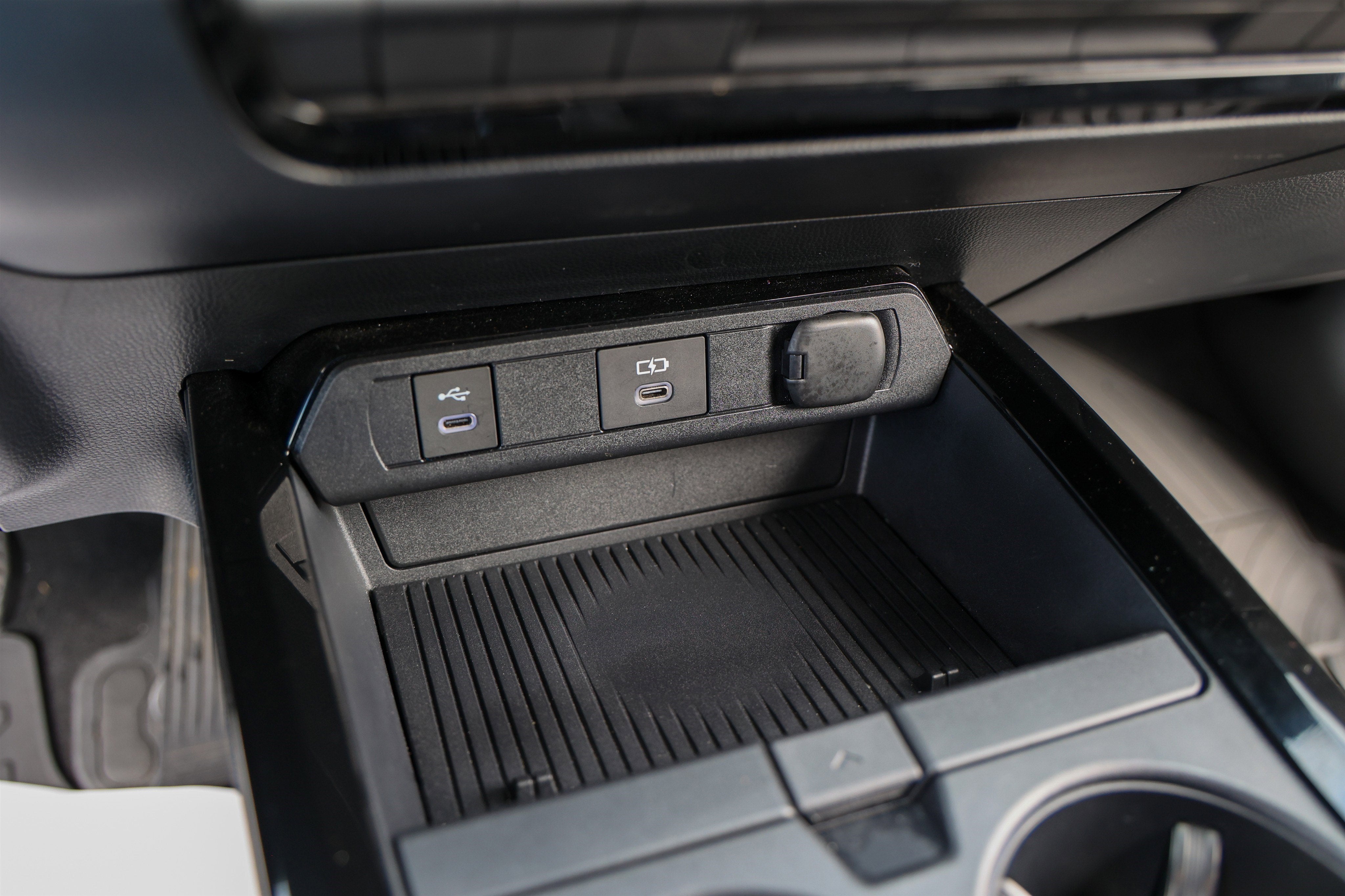 2025 Toyota Prius SE SE