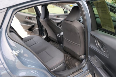 2025 Toyota Prius SE SE