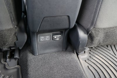 2025 Toyota Prius SE SE