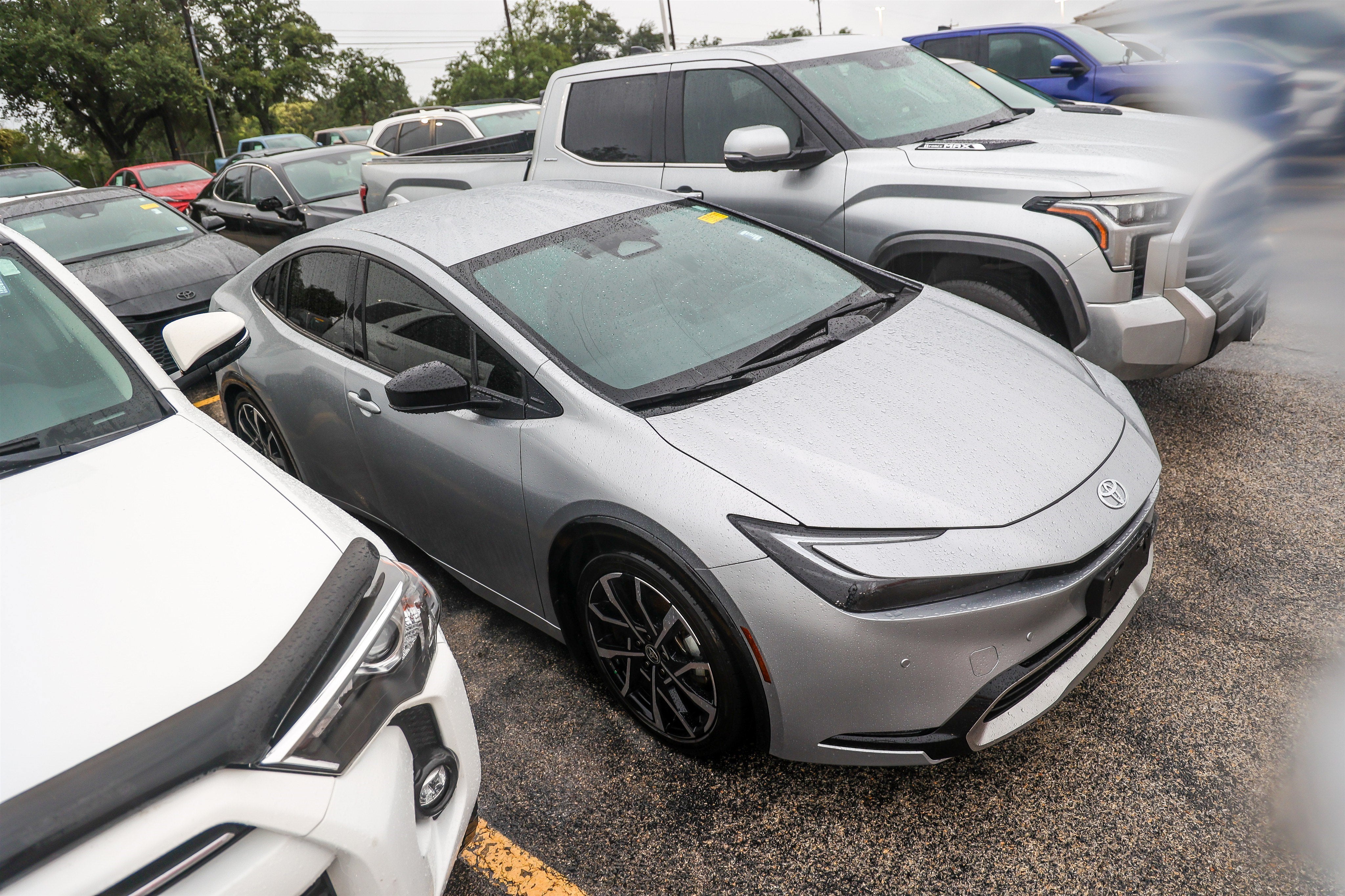 2025 Toyota Prius Plug-in Hybrid XSE
