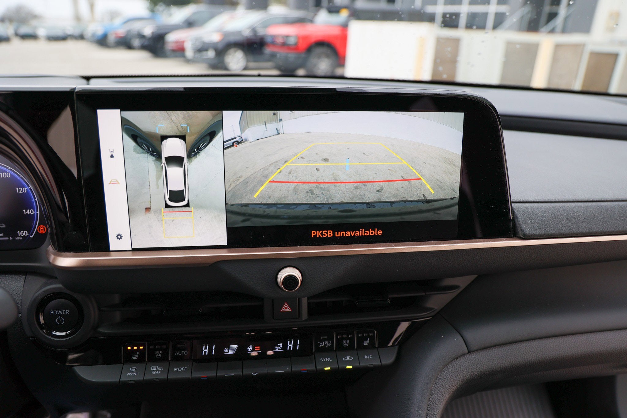 2025 Toyota CROWN Platinum