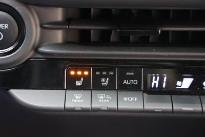 2025 Toyota CROWN Platinum