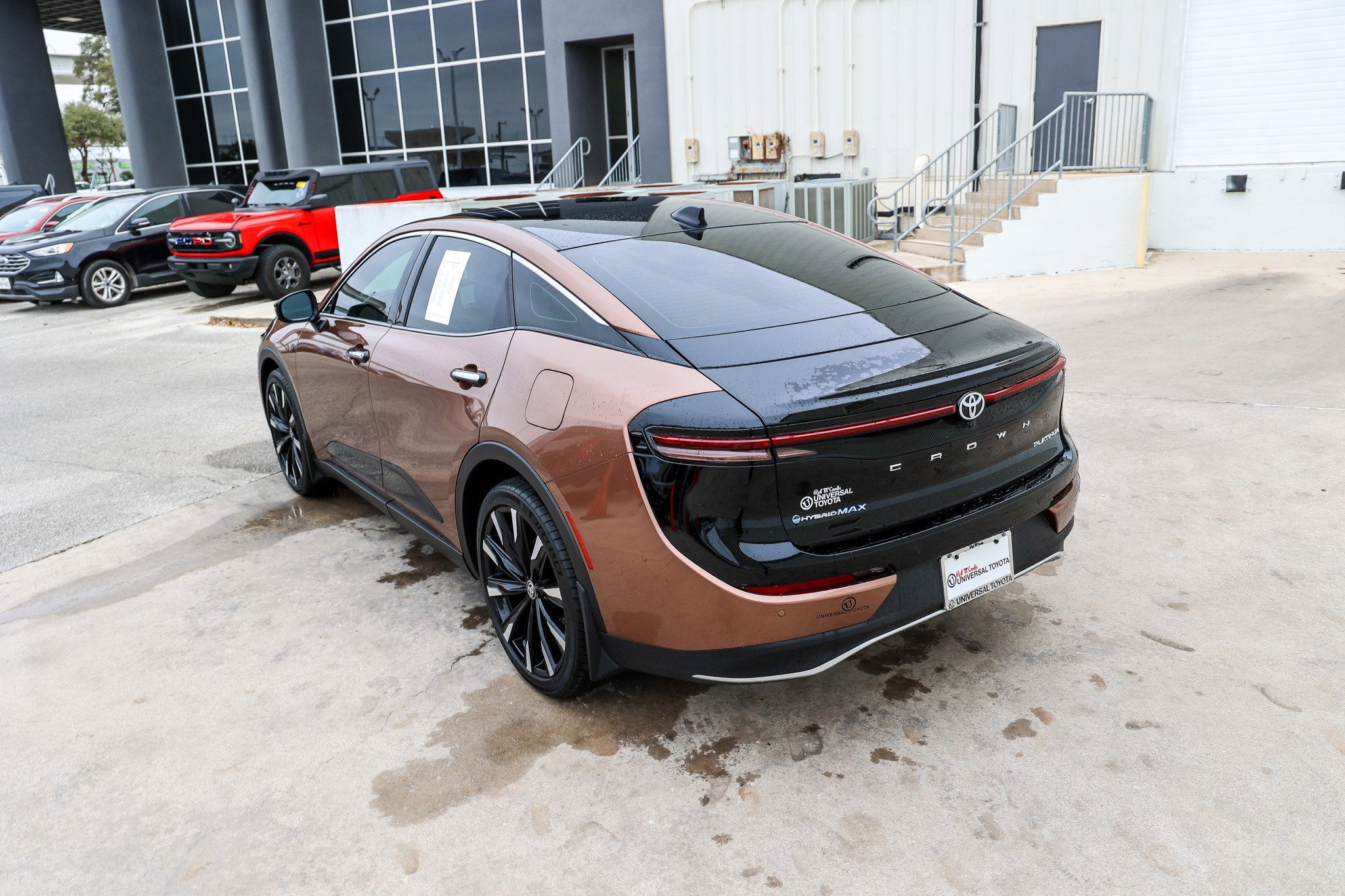 2025 Toyota CROWN Platinum