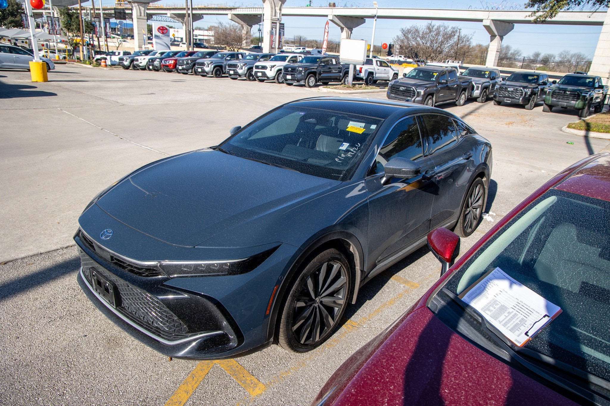 2025 Toyota CROWN Platinum