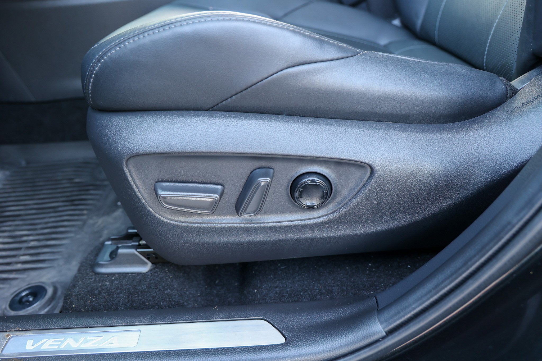 2023 Toyota Venza Limited