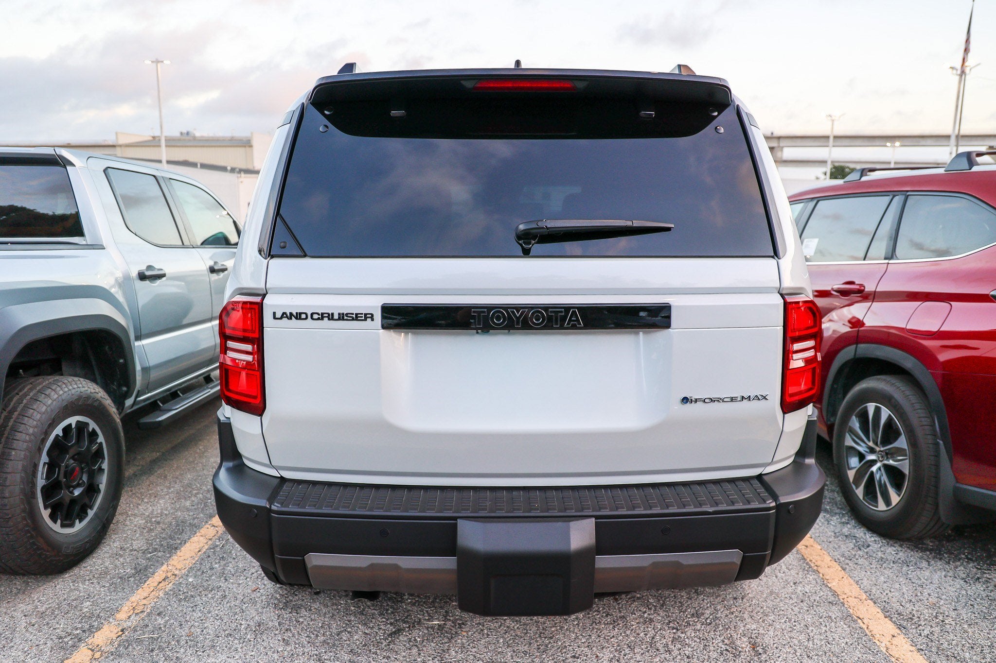 2026 Toyota Land Cruiser 4WD (Natl)