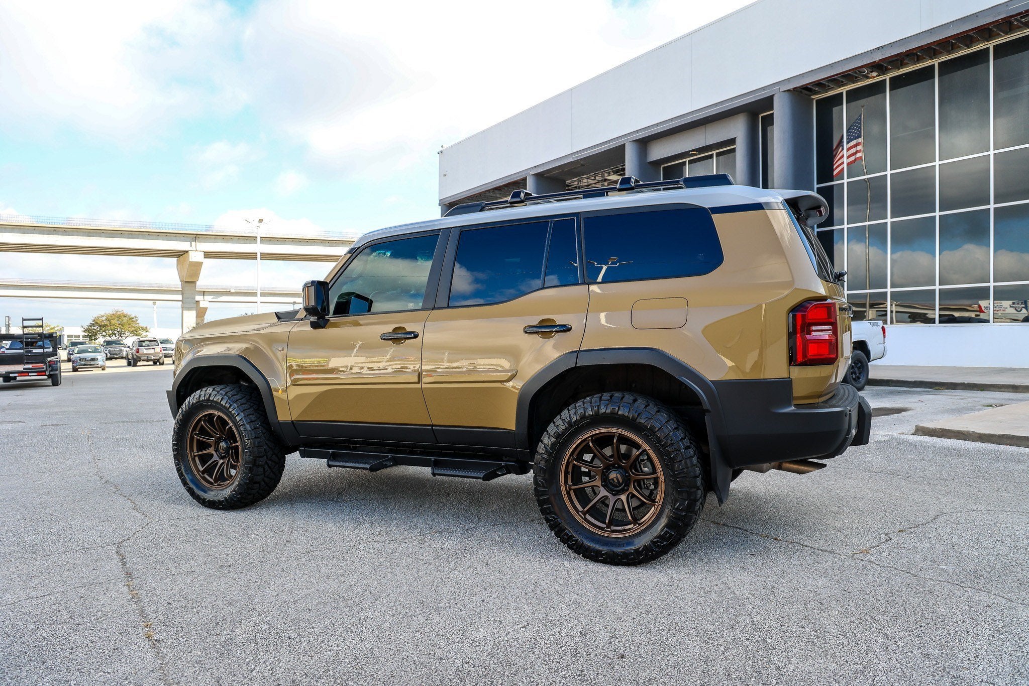 2025 Toyota Land Cruiser 4WD (Natl)