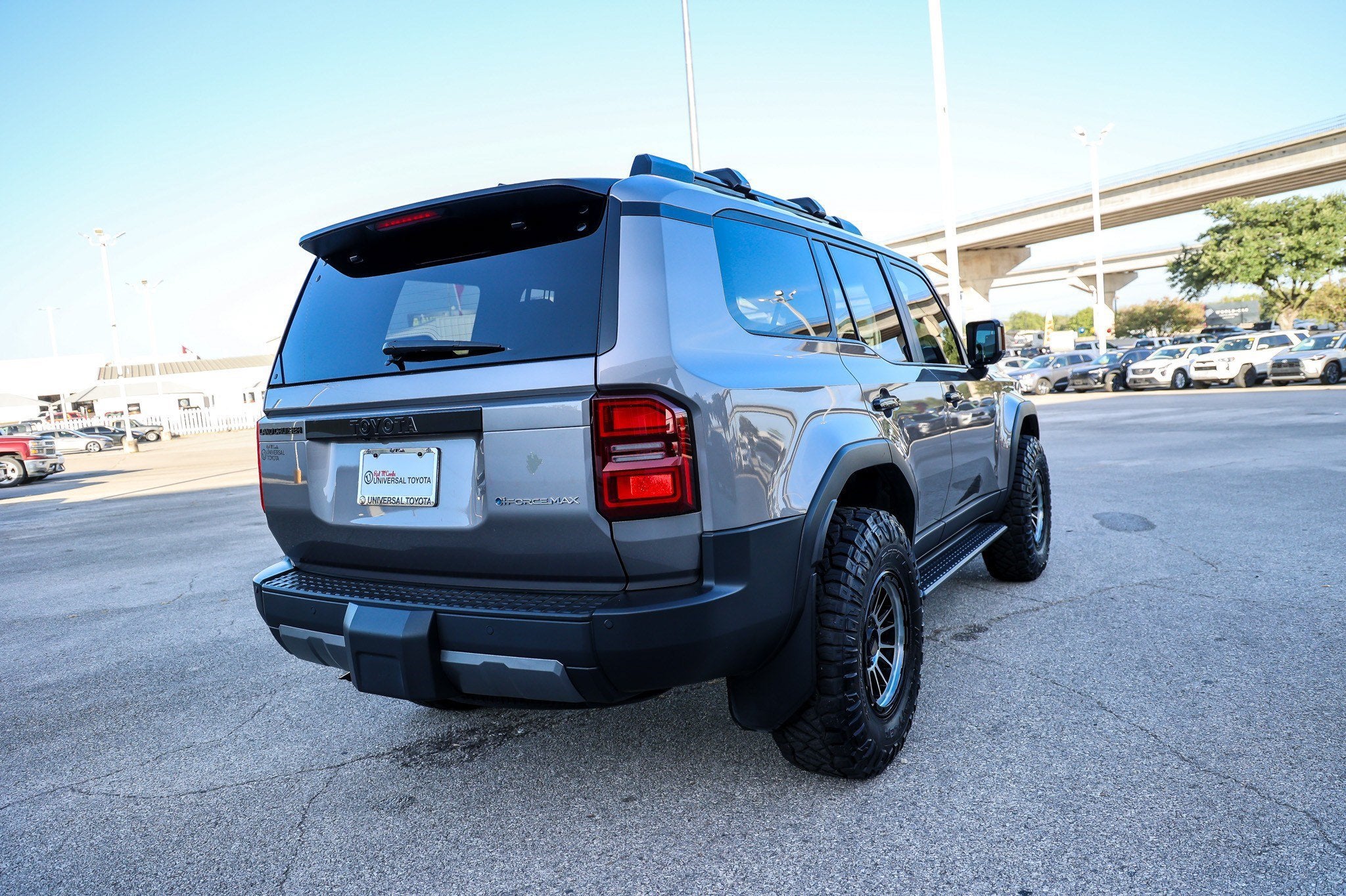 2024 Toyota Land Cruiser 4WD (Natl)