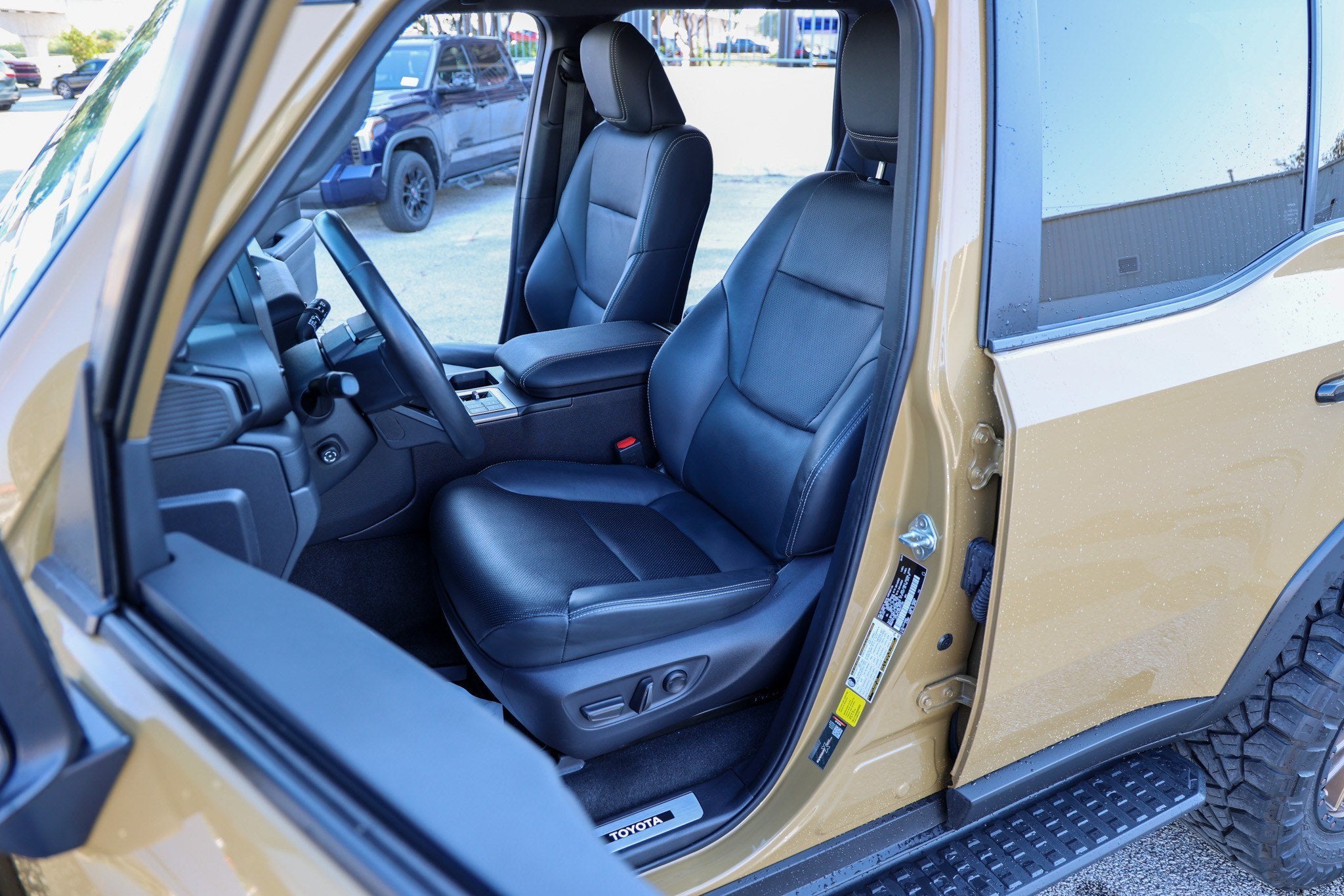 2024 Toyota Land Cruiser 4WD (Natl)