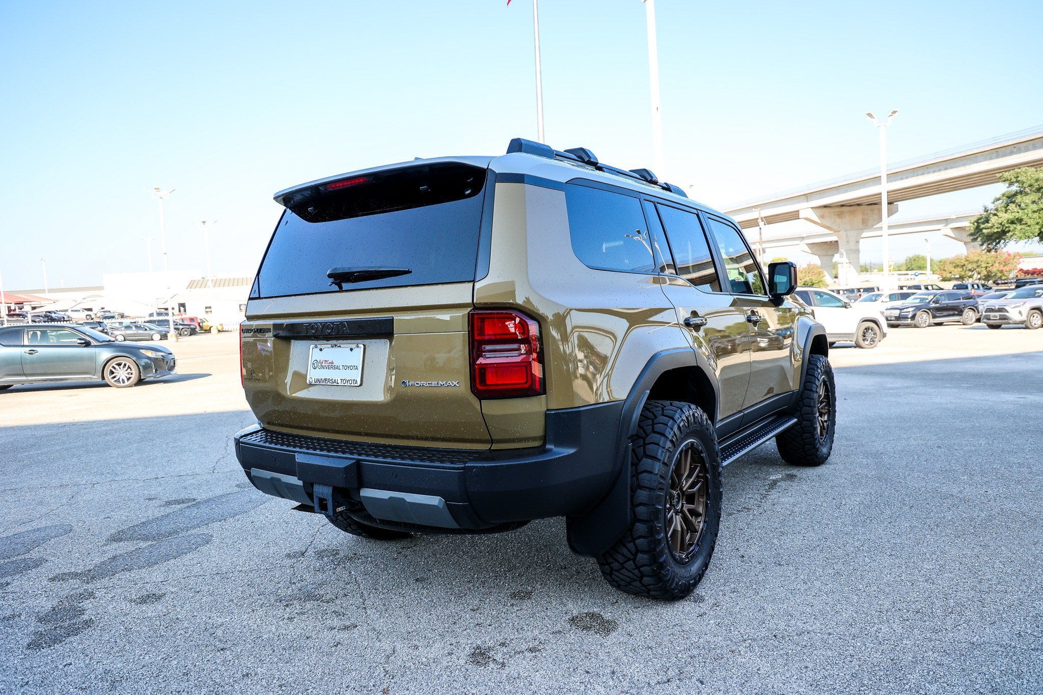 2024 Toyota Land Cruiser 4WD (Natl)