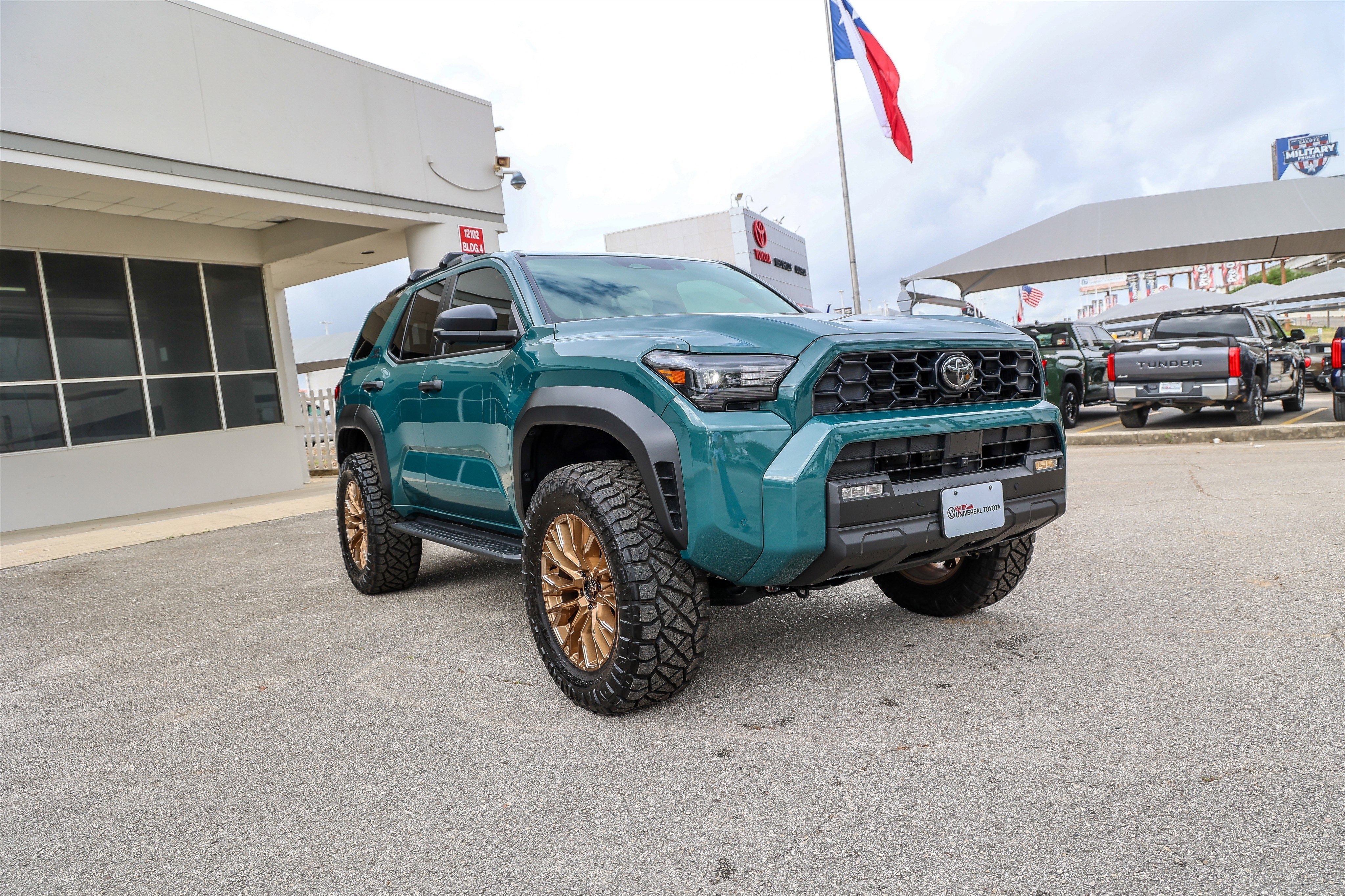 2025 Toyota 4RUNNER TRD OFF ROAD PREM