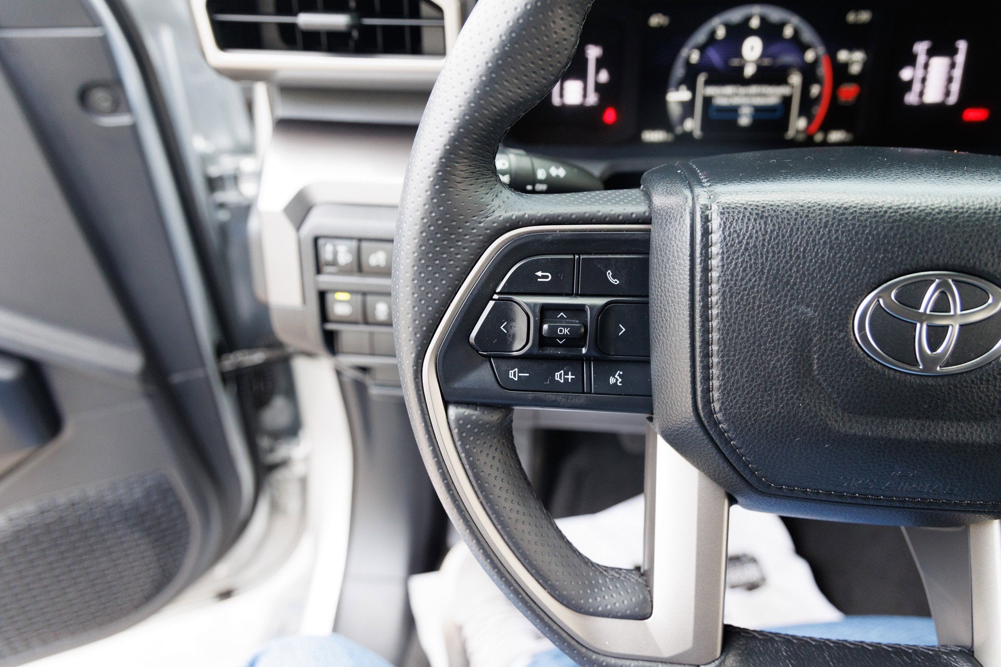 2025 Toyota 4RUNNER Limited