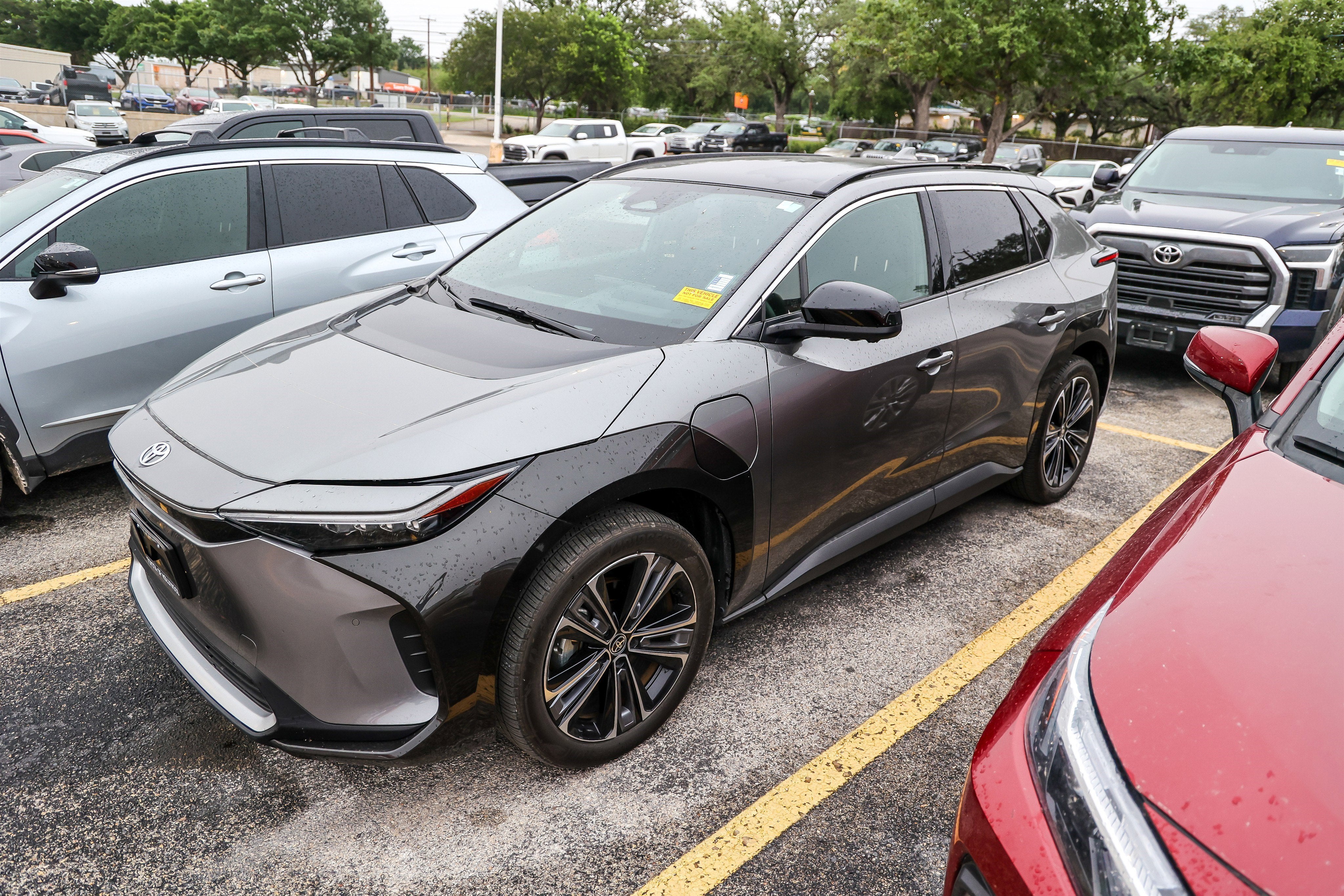 2023 Toyota bZ4X Limited