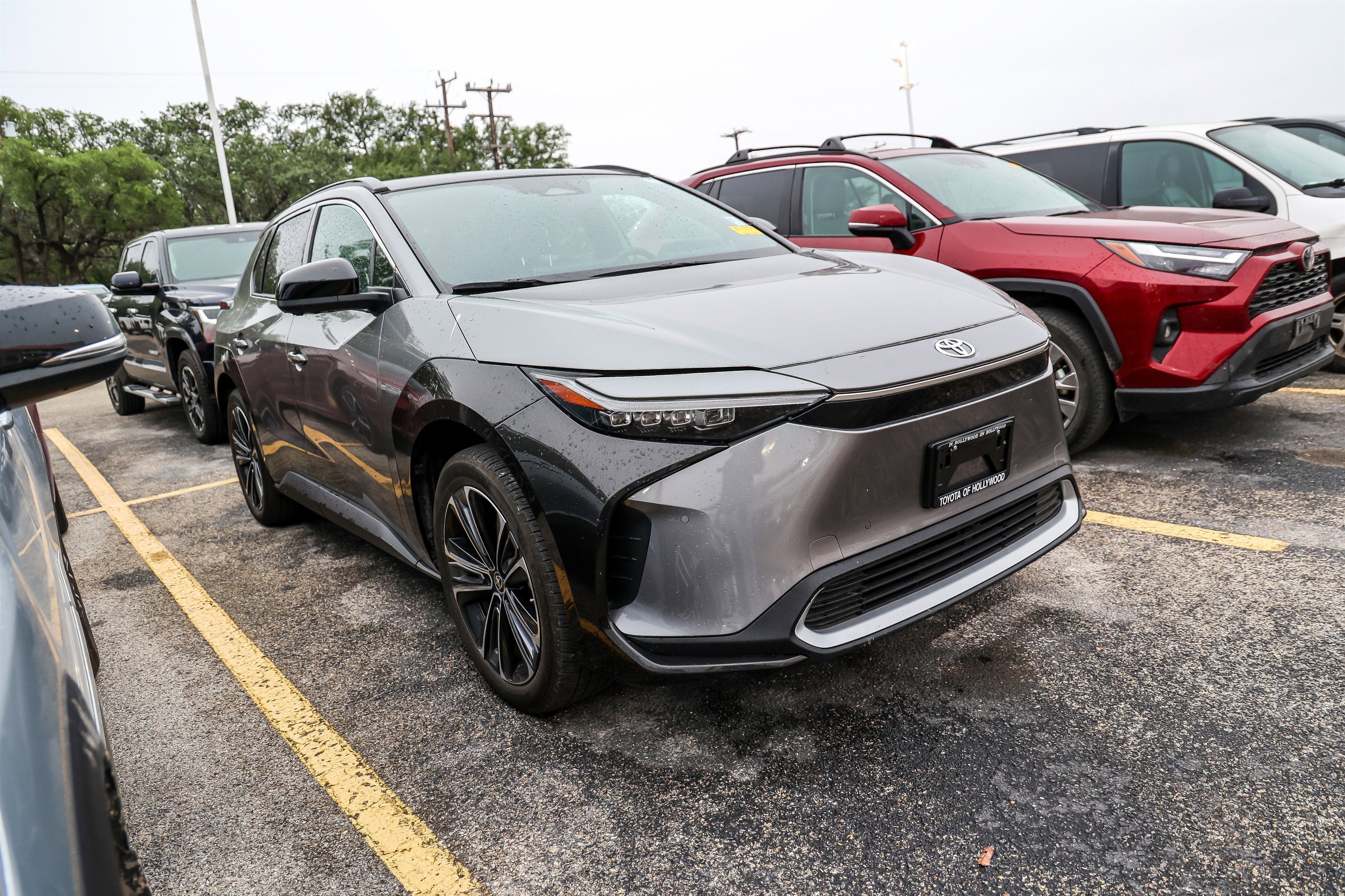 2023 Toyota bZ4X Limited