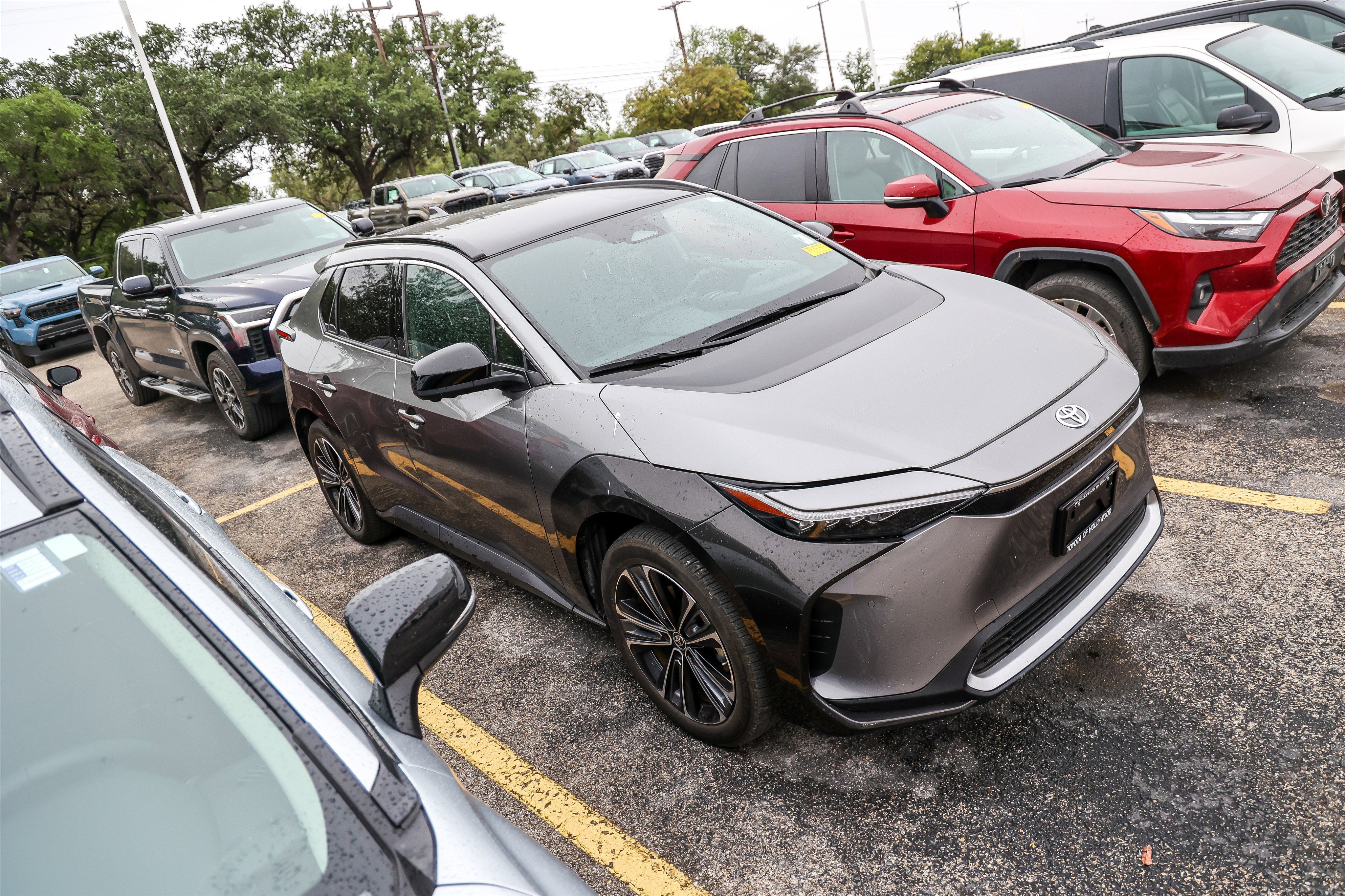 2023 Toyota bZ4X Limited