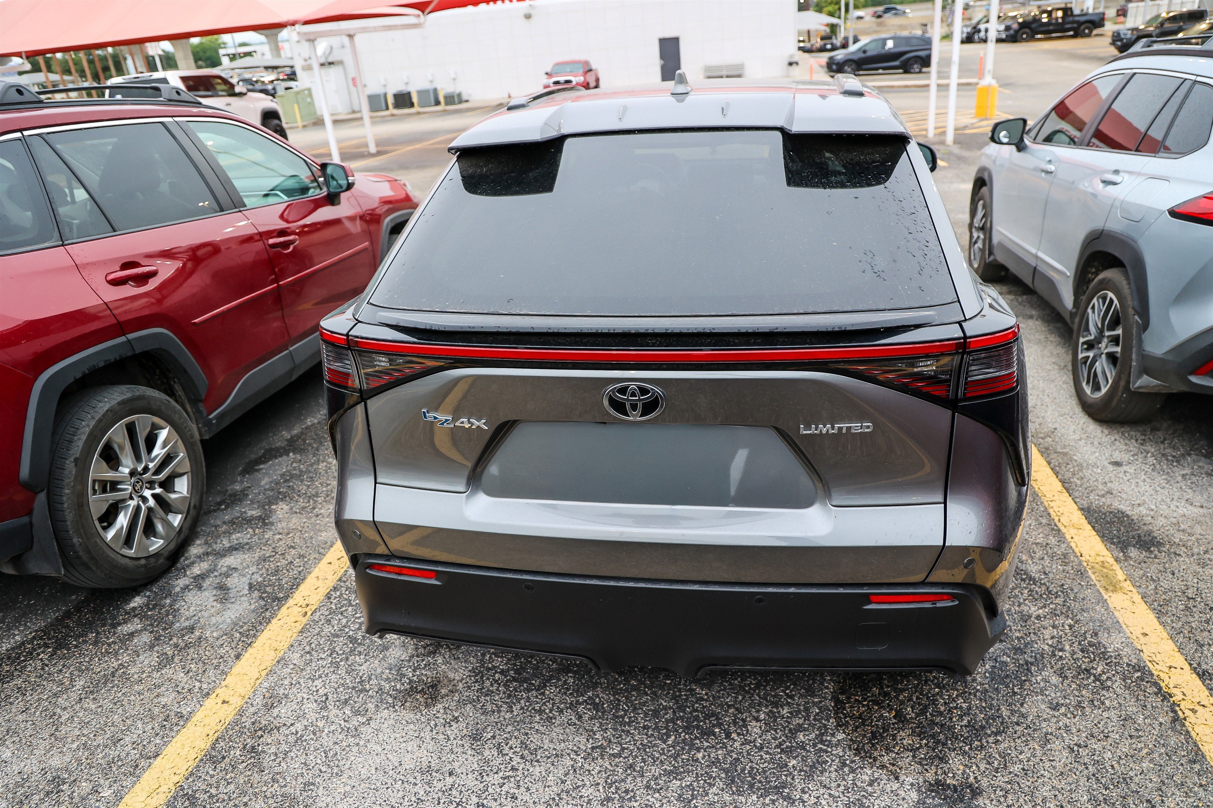 2023 Toyota bZ4X Limited