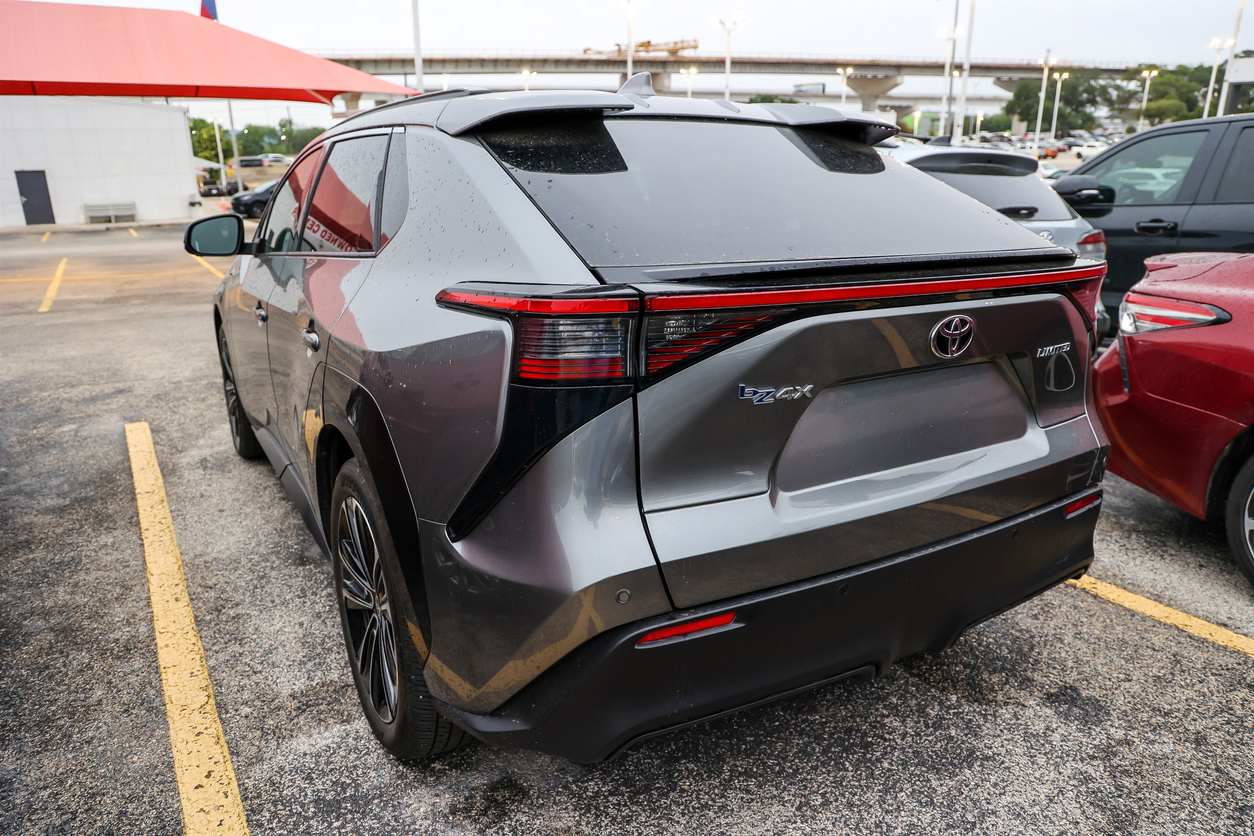 2023 Toyota bZ4X Limited