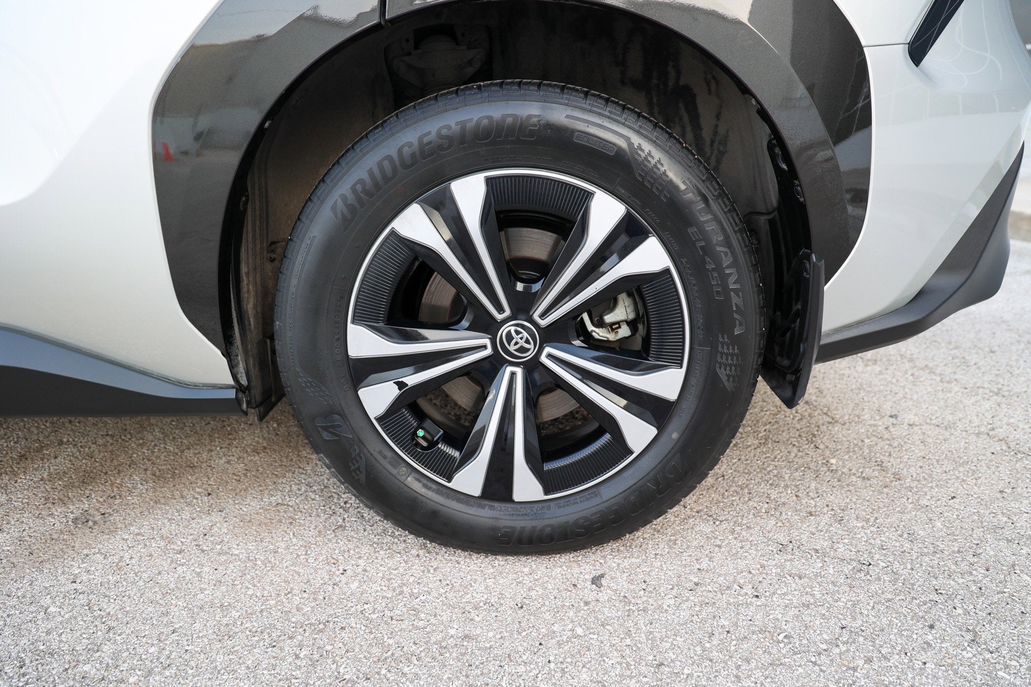 2024 Toyota bZ4X XLE