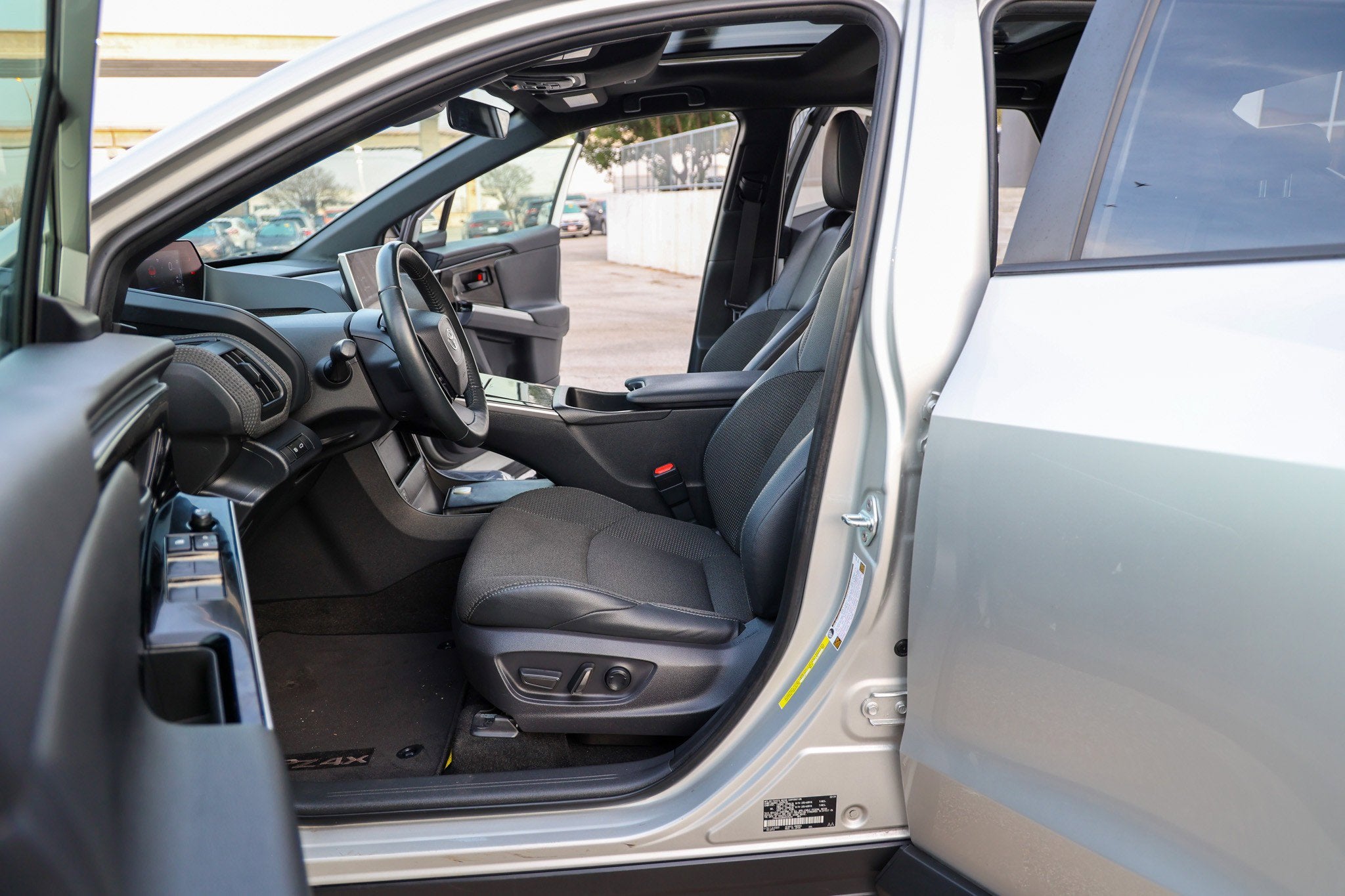 2024 Toyota bZ4X XLE