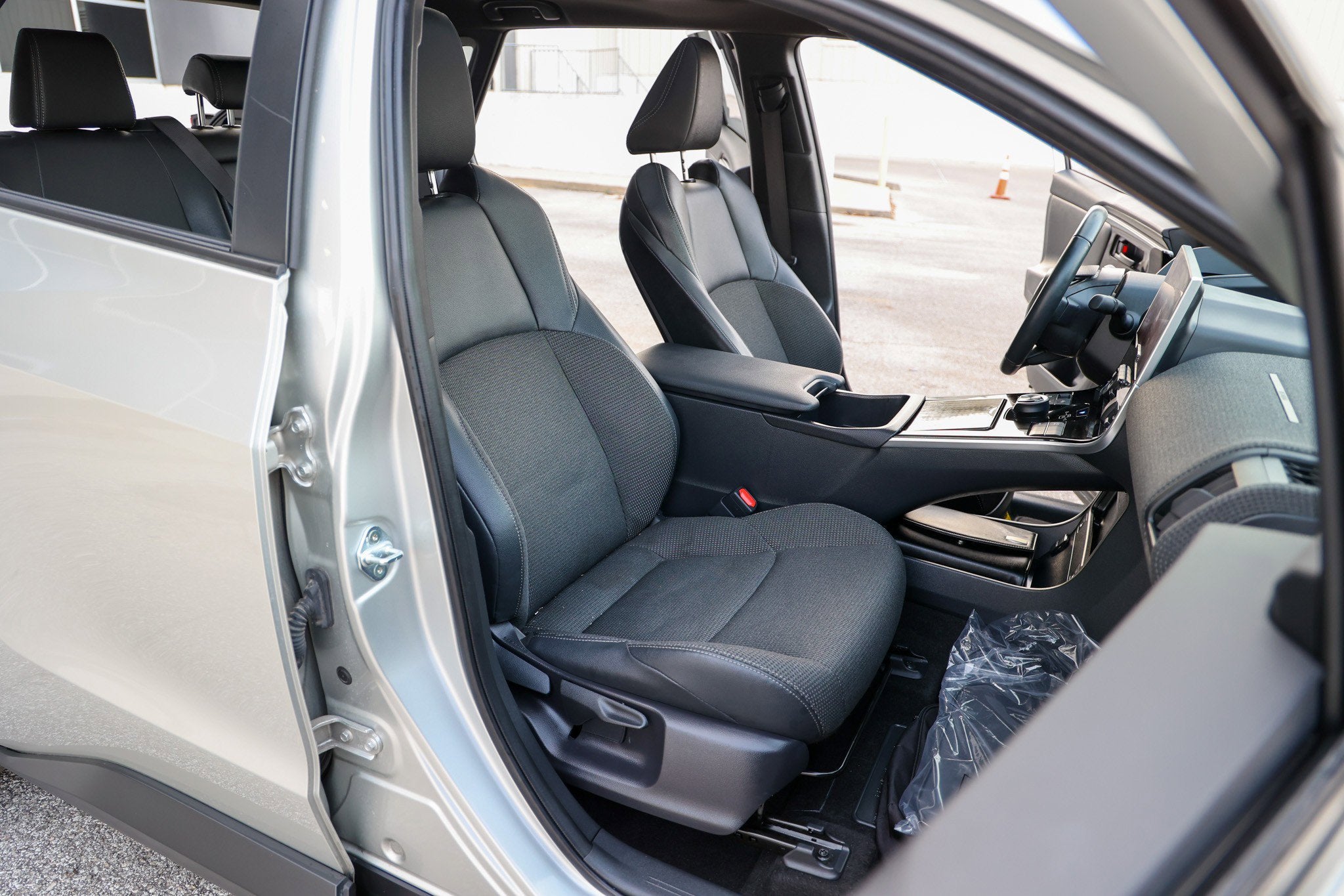 2024 Toyota bZ4X XLE