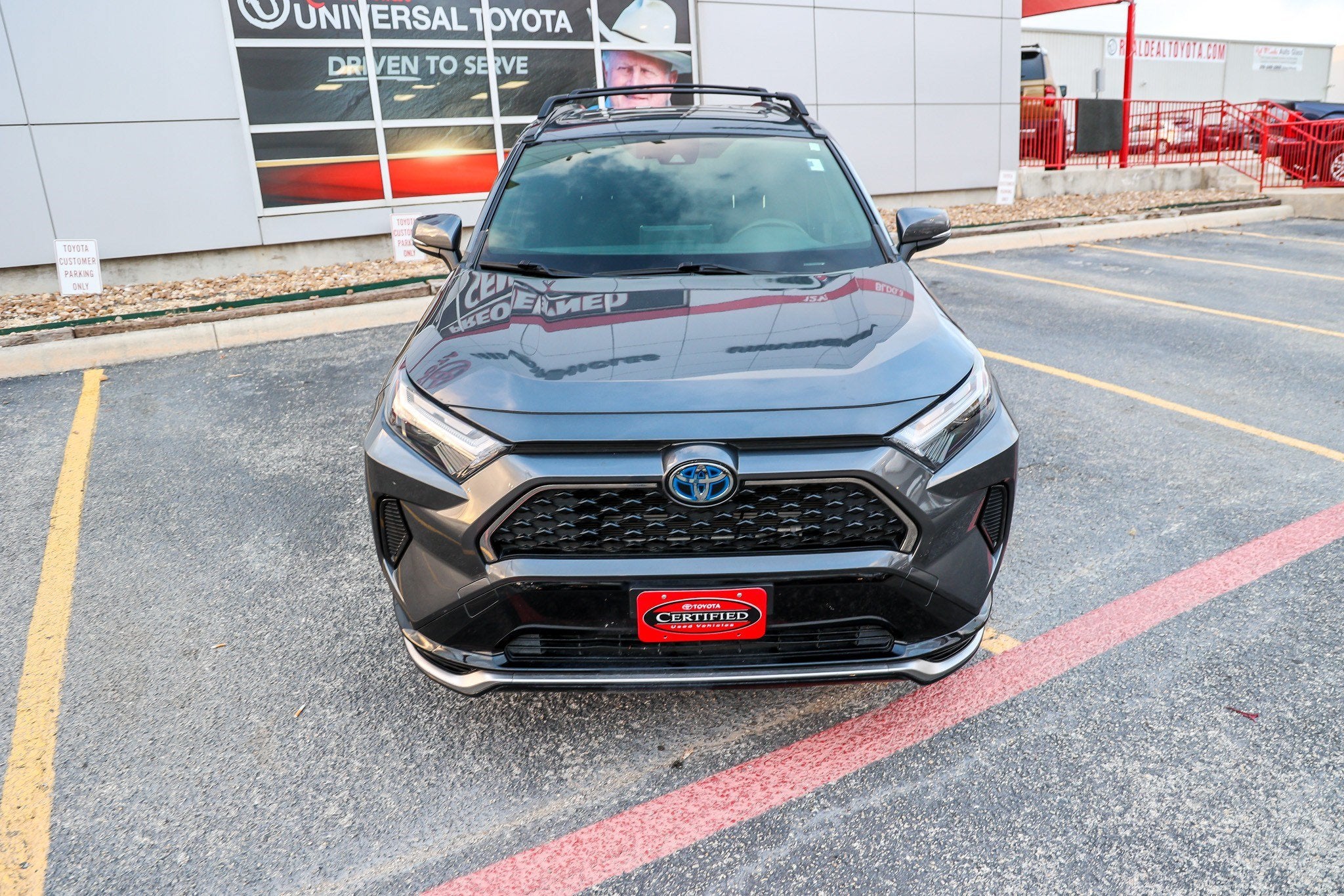 2024 Toyota RAV4 Prime SE