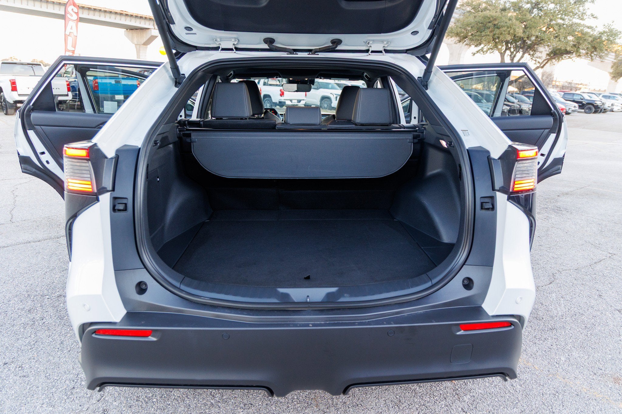 2023 Toyota bZ4X Limited