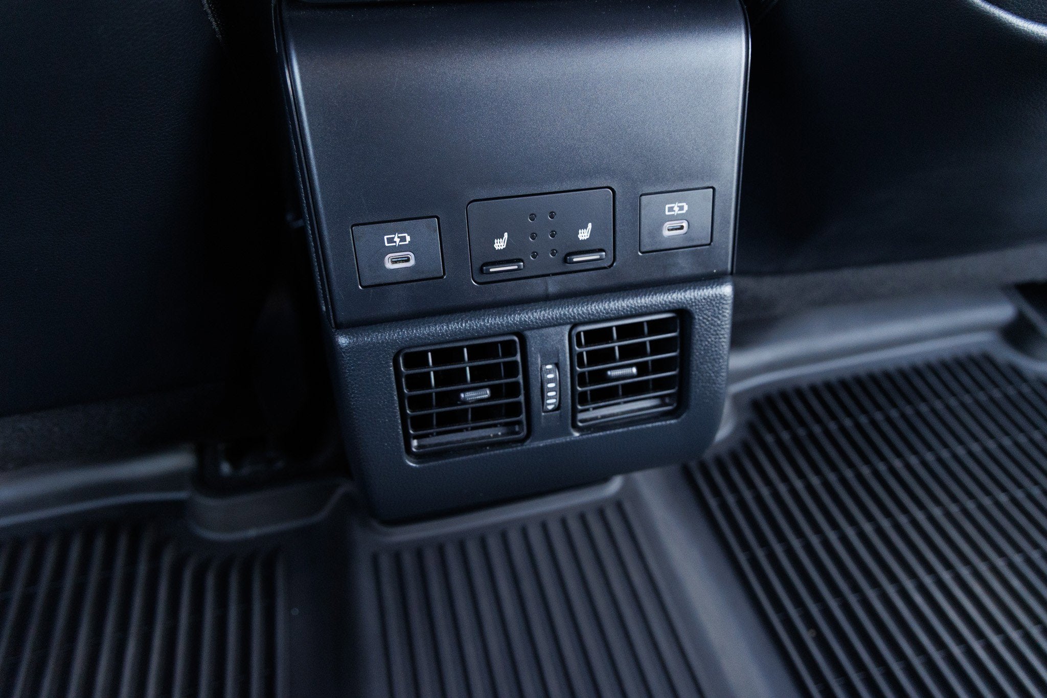 2023 Toyota bZ4X Limited