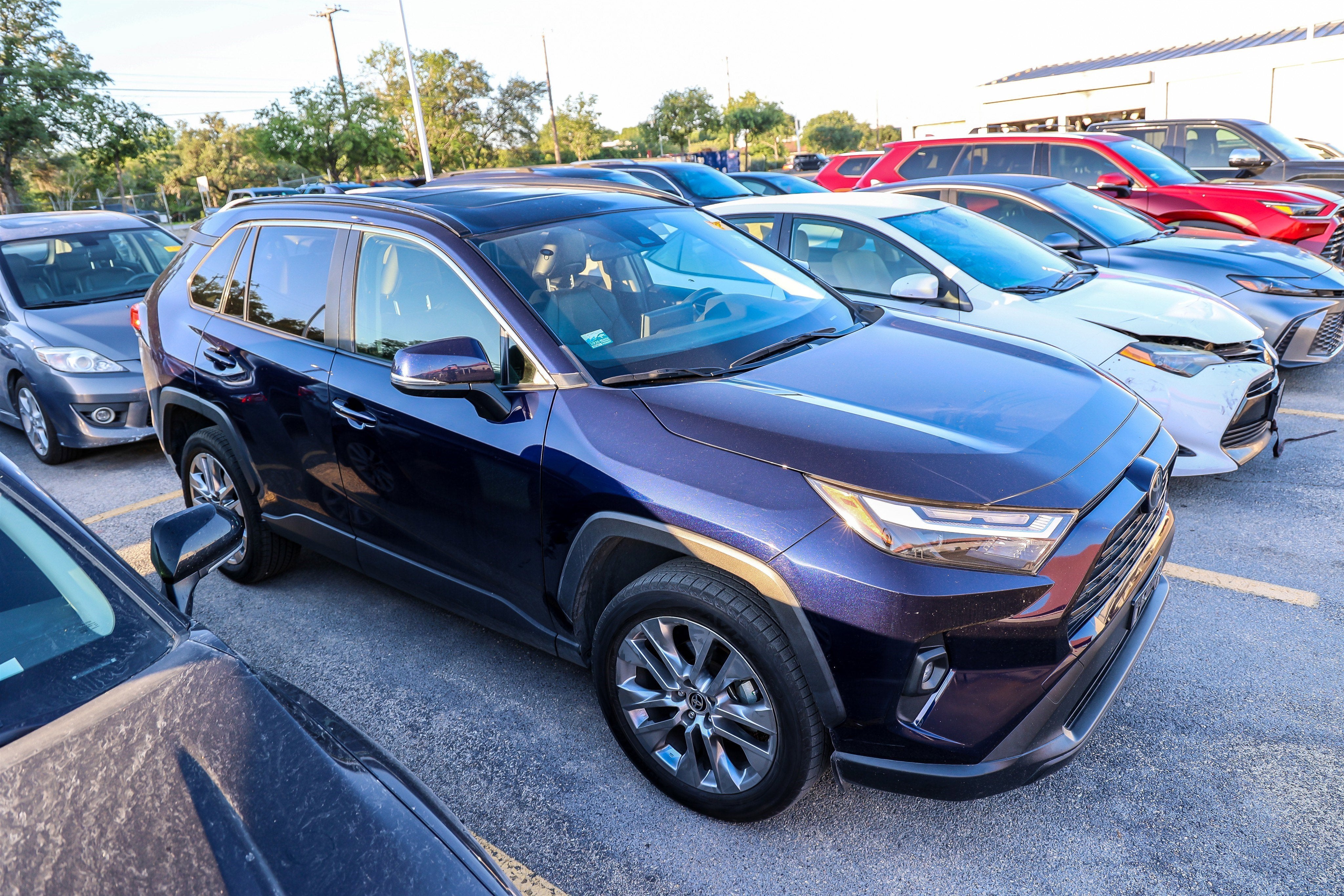 2022 Toyota RAV4 XLE Premium