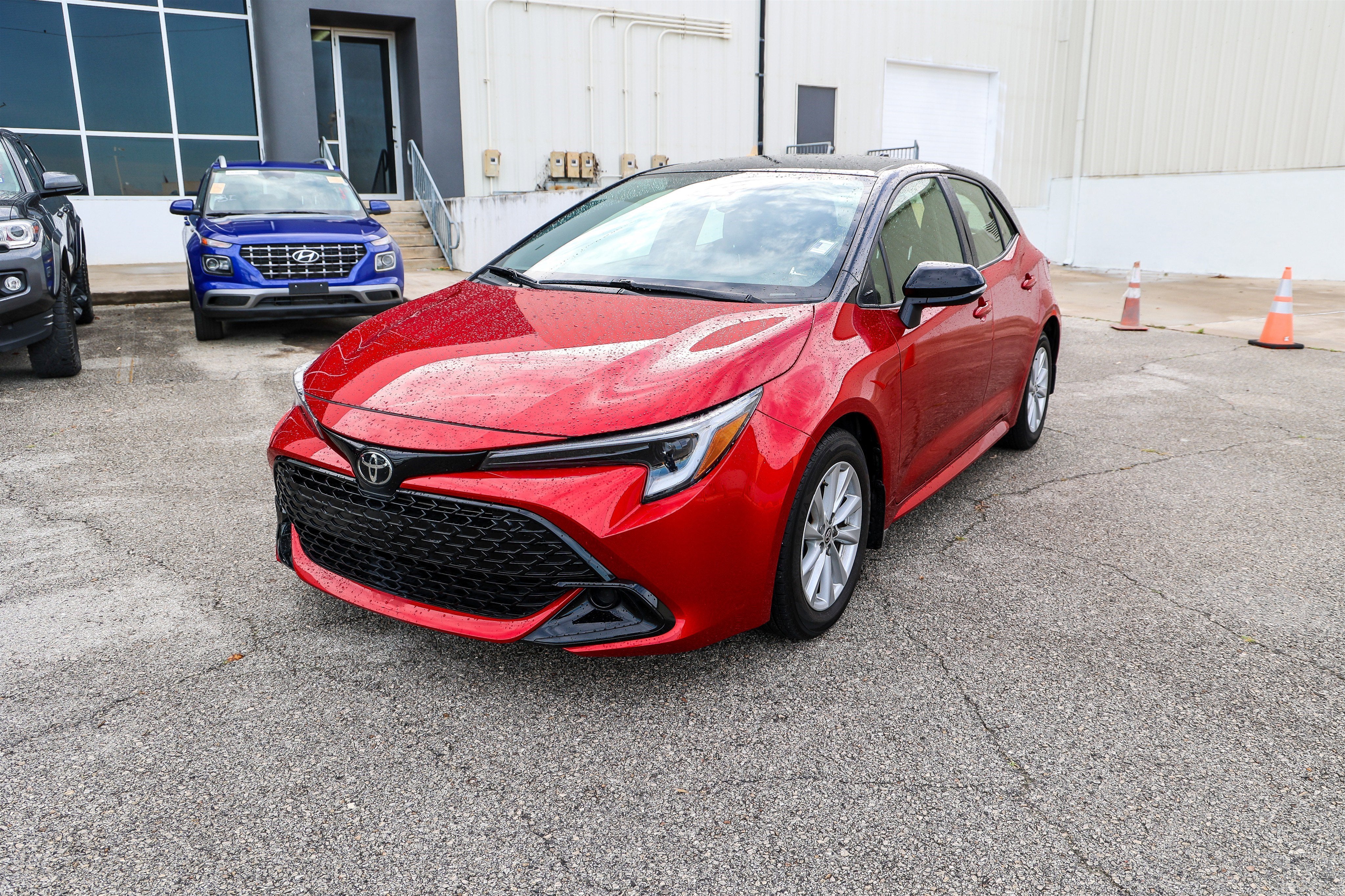 2024 Toyota COROLLA HATCHBACK SE