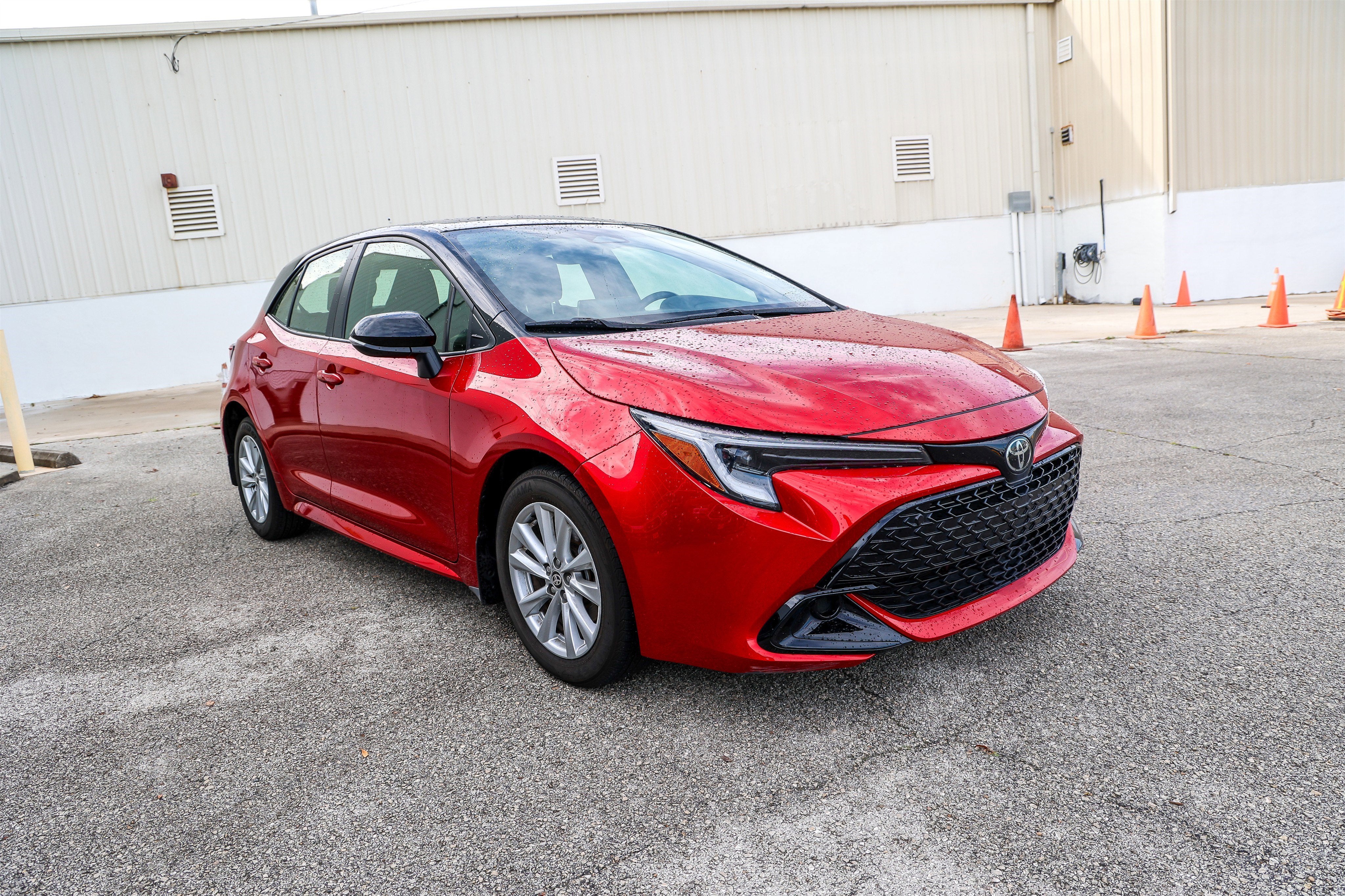 2024 Toyota COROLLA HATCHBACK SE