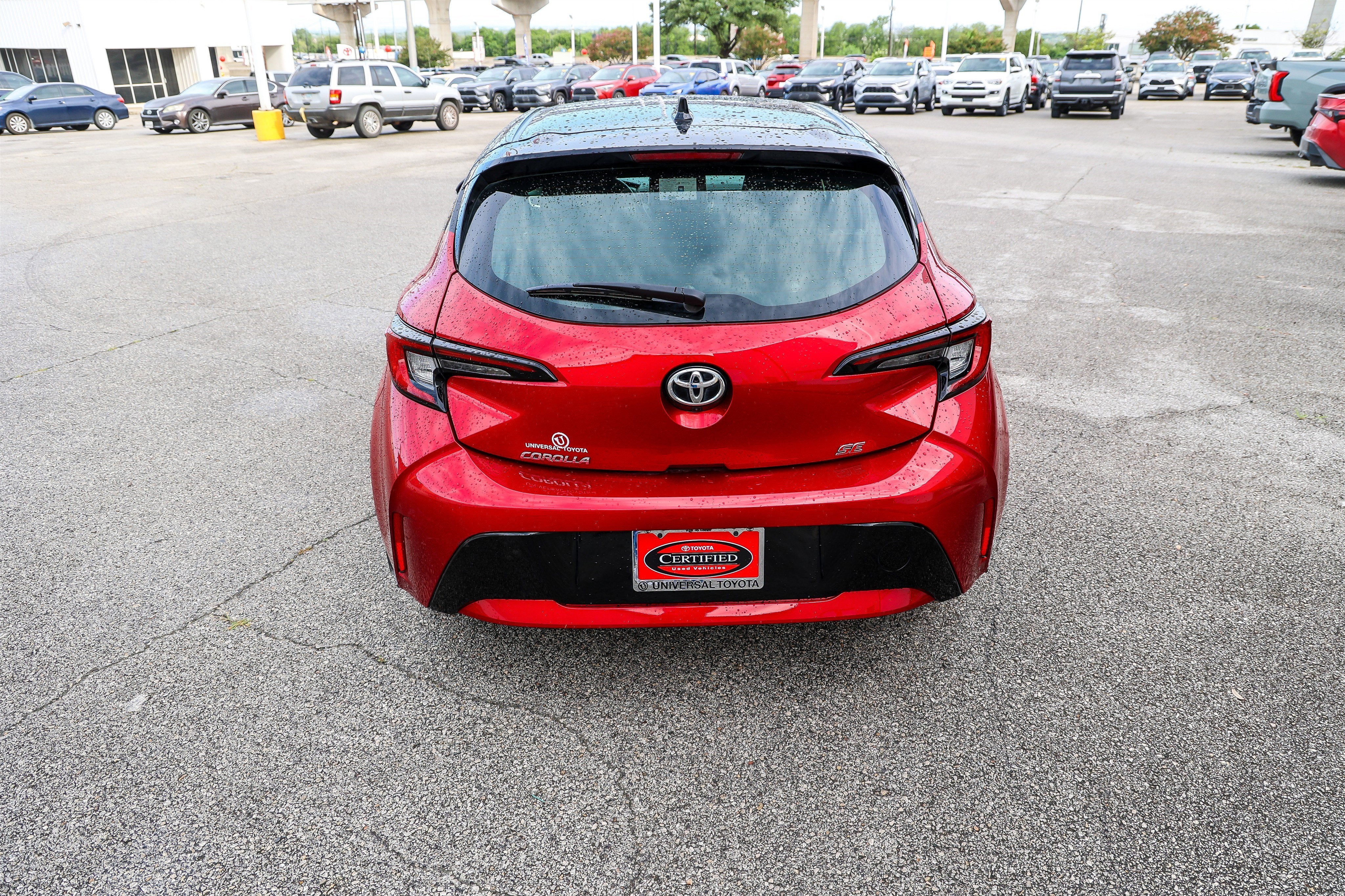 2024 Toyota COROLLA HATCHBACK SE