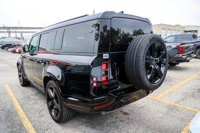 2025 Land Rover Defender X-Dynamic SE