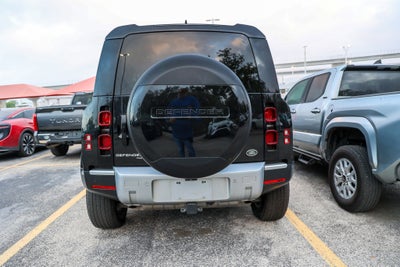 2023 Land Rover Defender SE