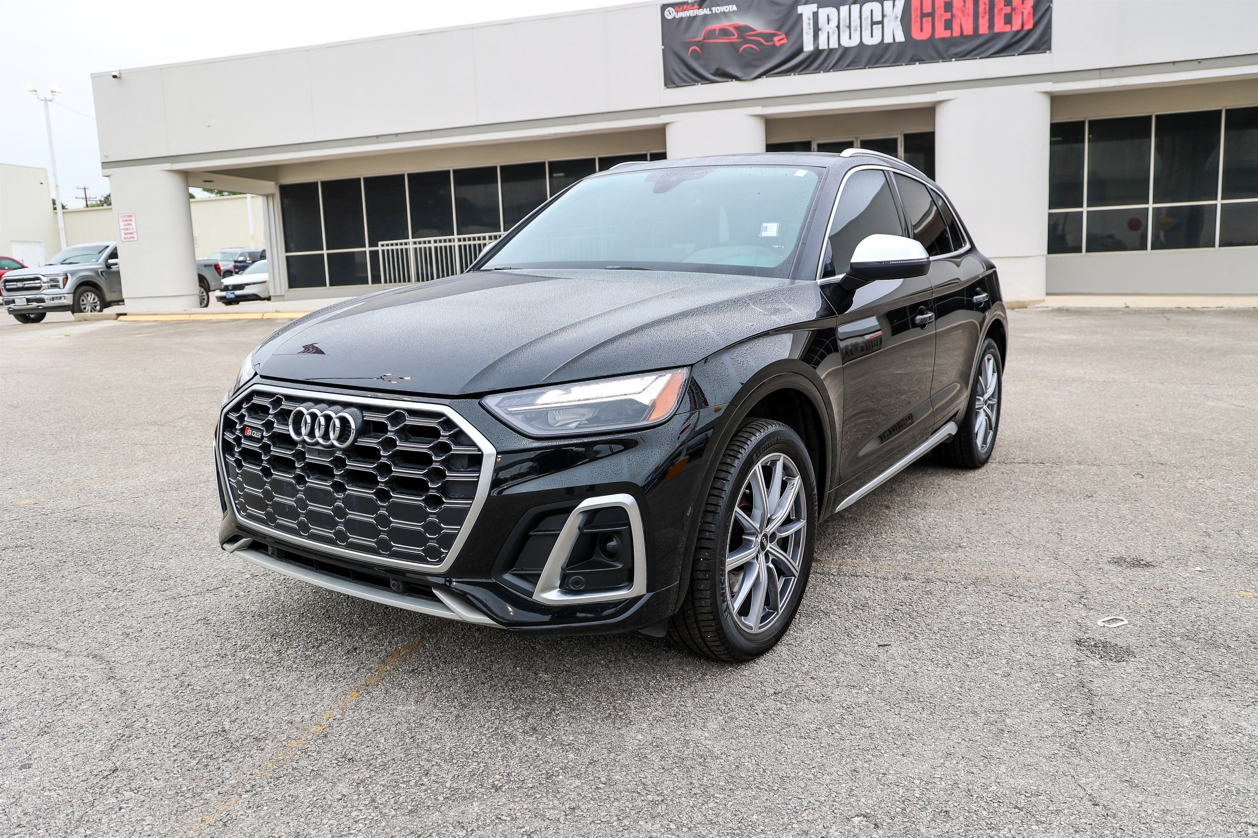 2022 Audi SQ5 Premium Plus