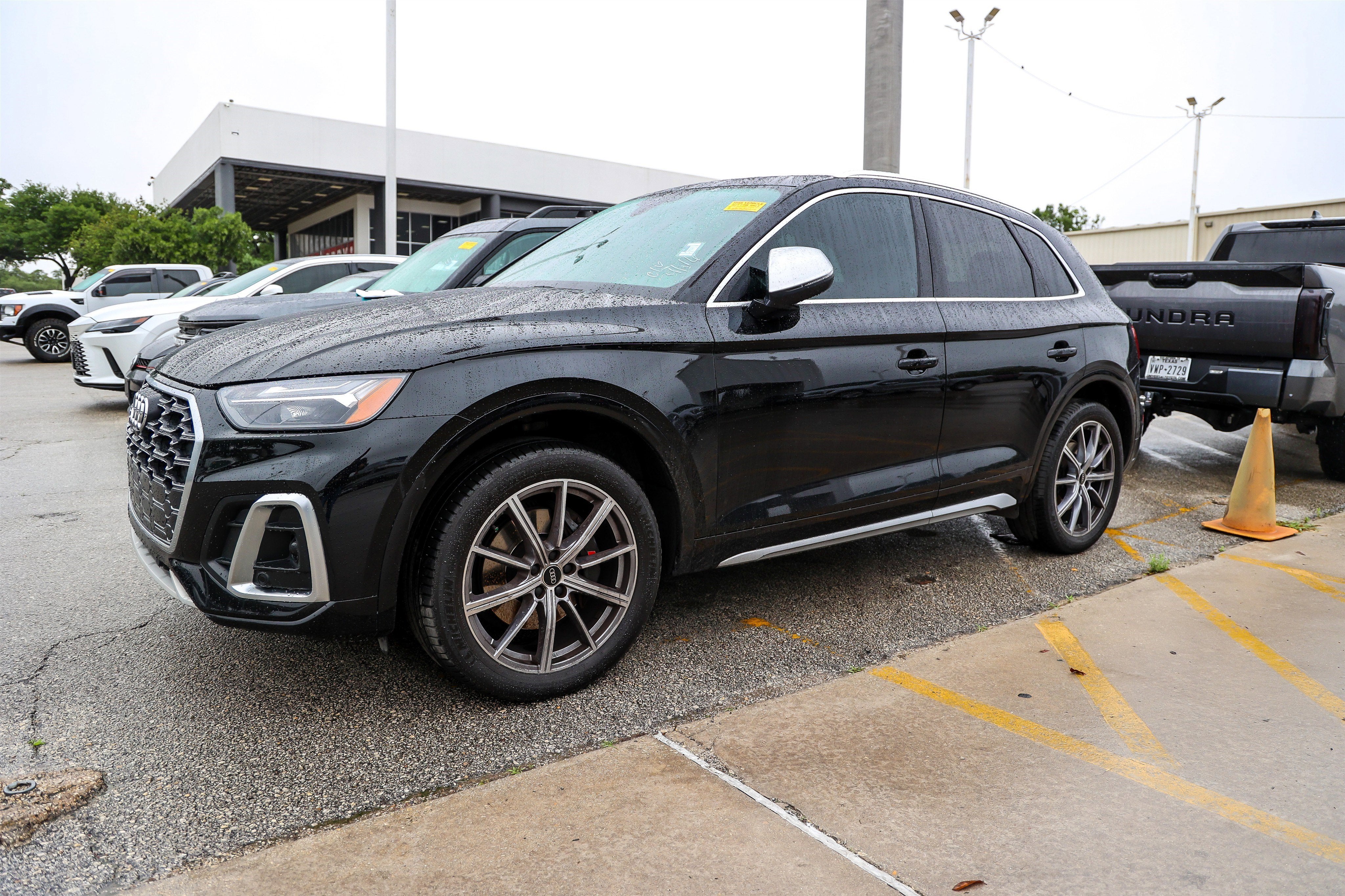2022 Audi SQ5 Premium Plus