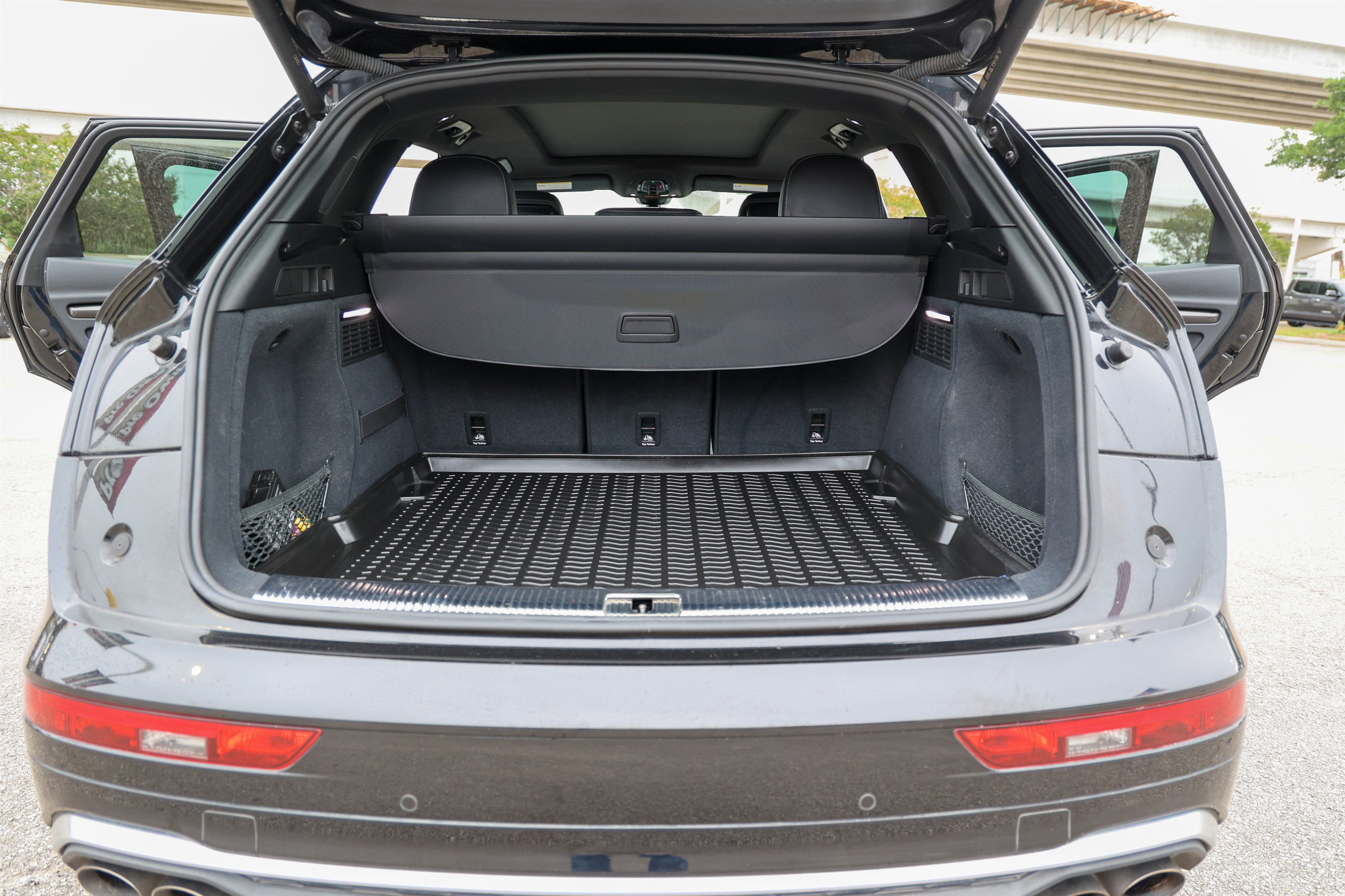 2022 Audi SQ5 Premium Plus