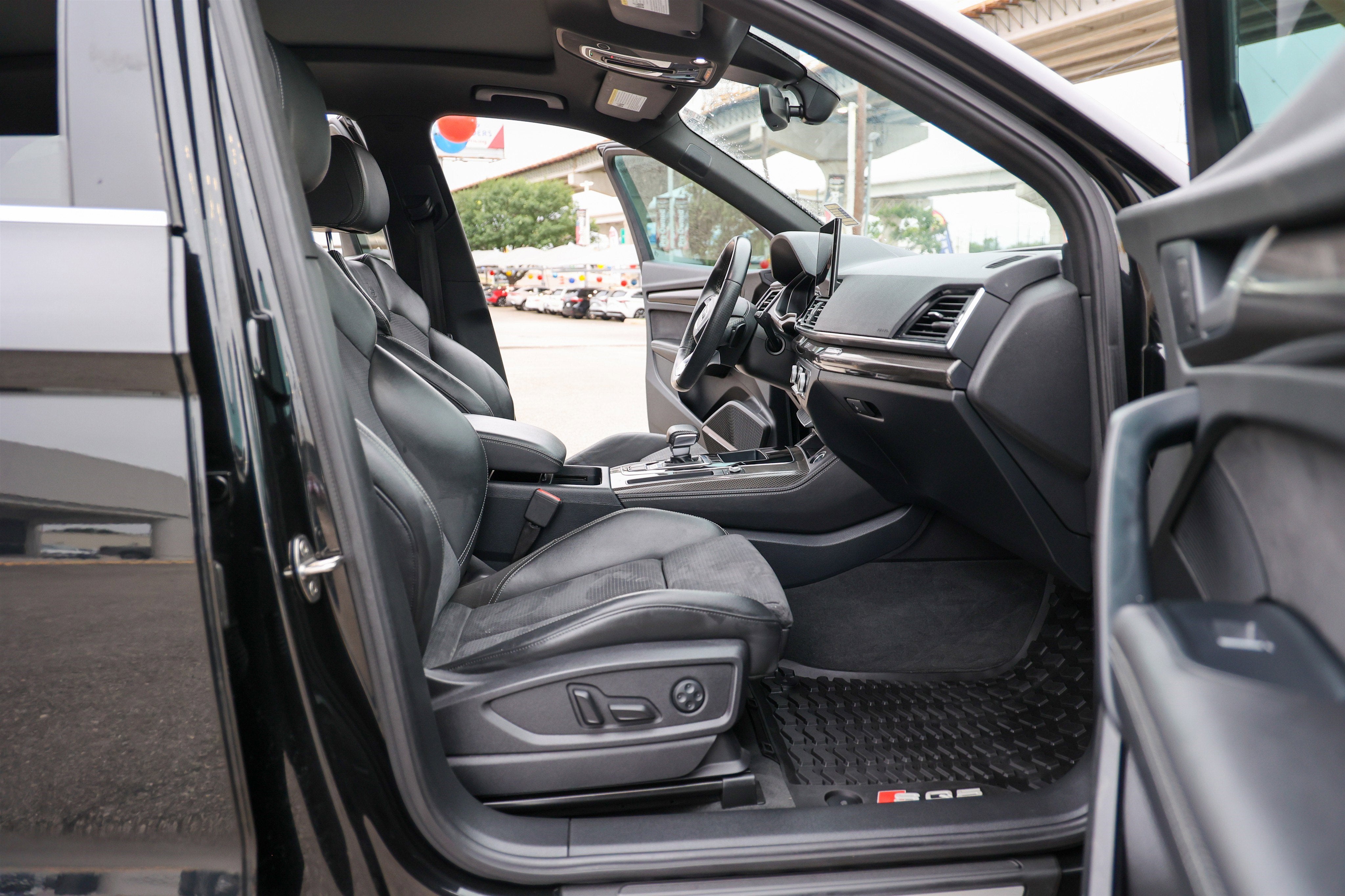 2022 Audi SQ5 Premium Plus