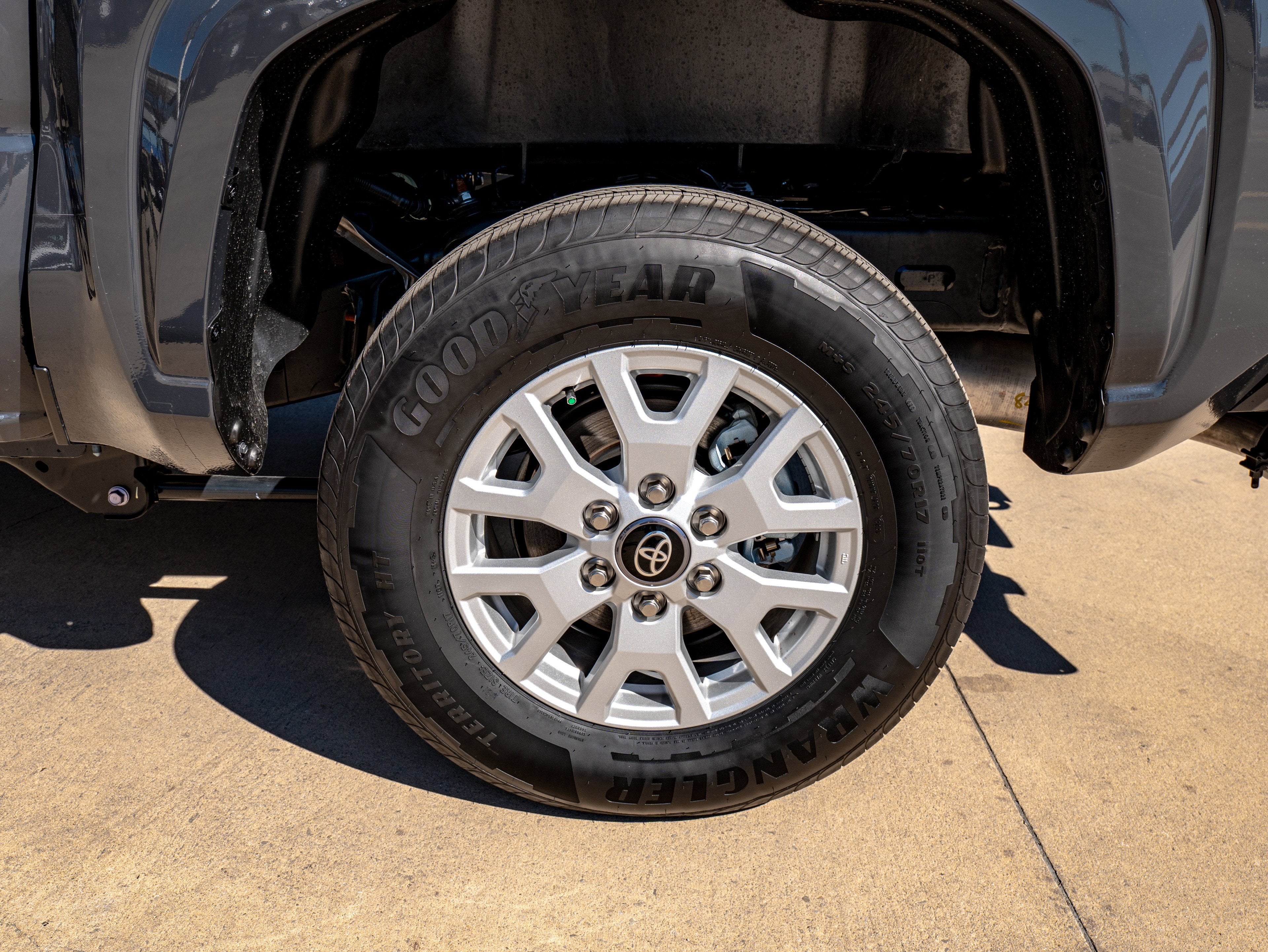 2025 Toyota Tacoma SR5