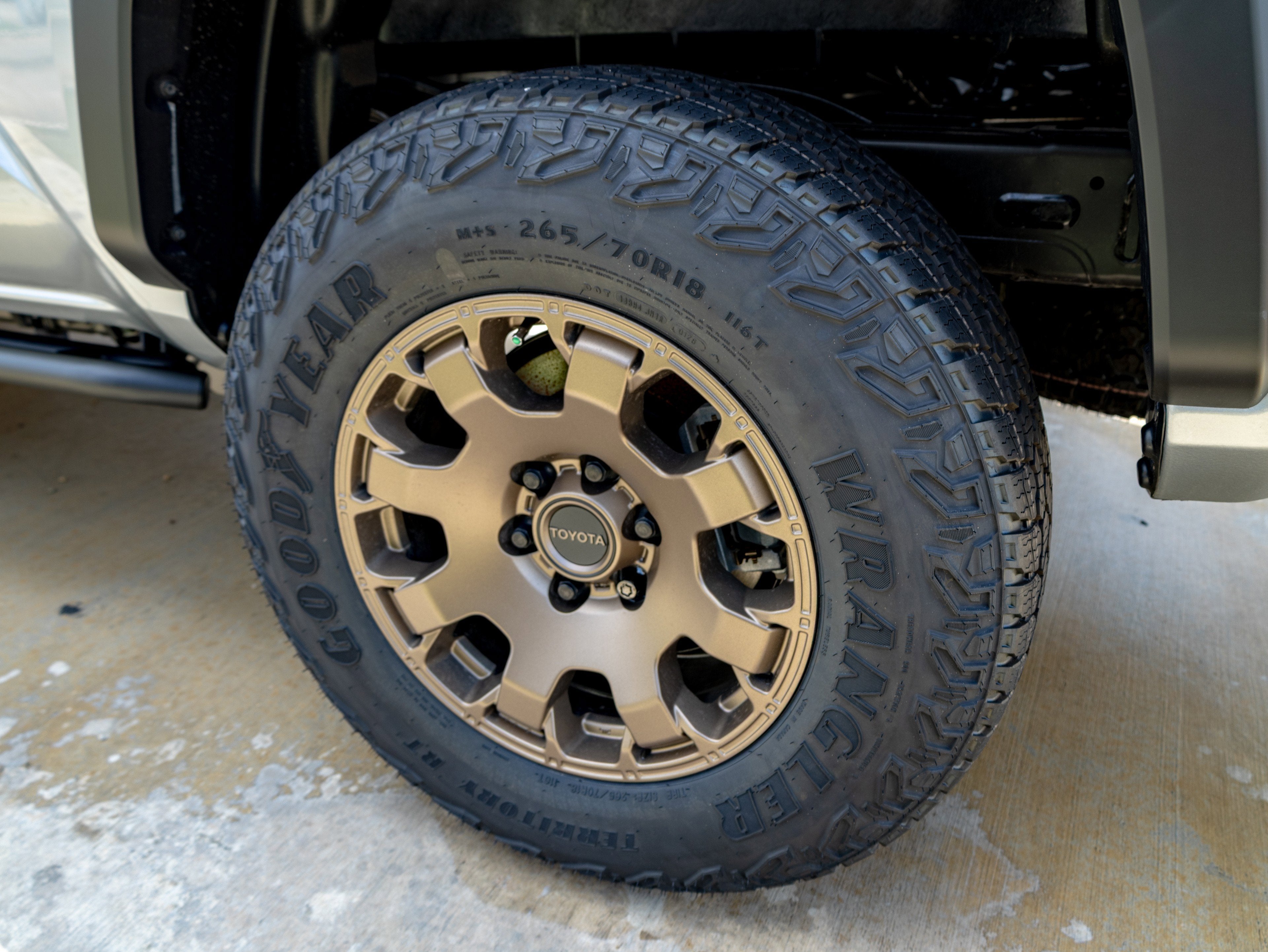 2026 Toyota Tacoma i-FORCE MAX Tacoma Trailhunter