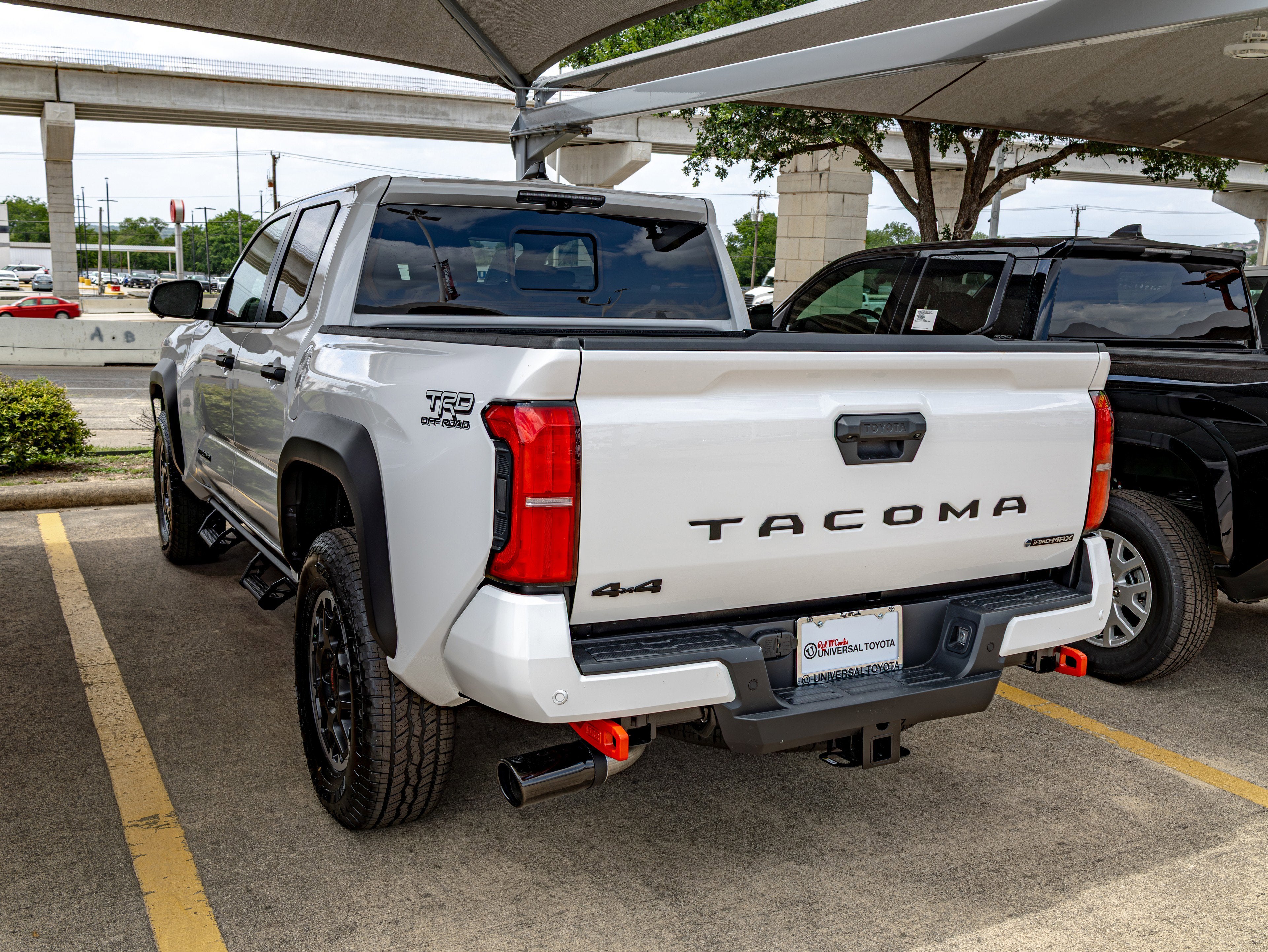 2026 Toyota Tacoma i-FORCE MAX Tacoma TRD Off-Road