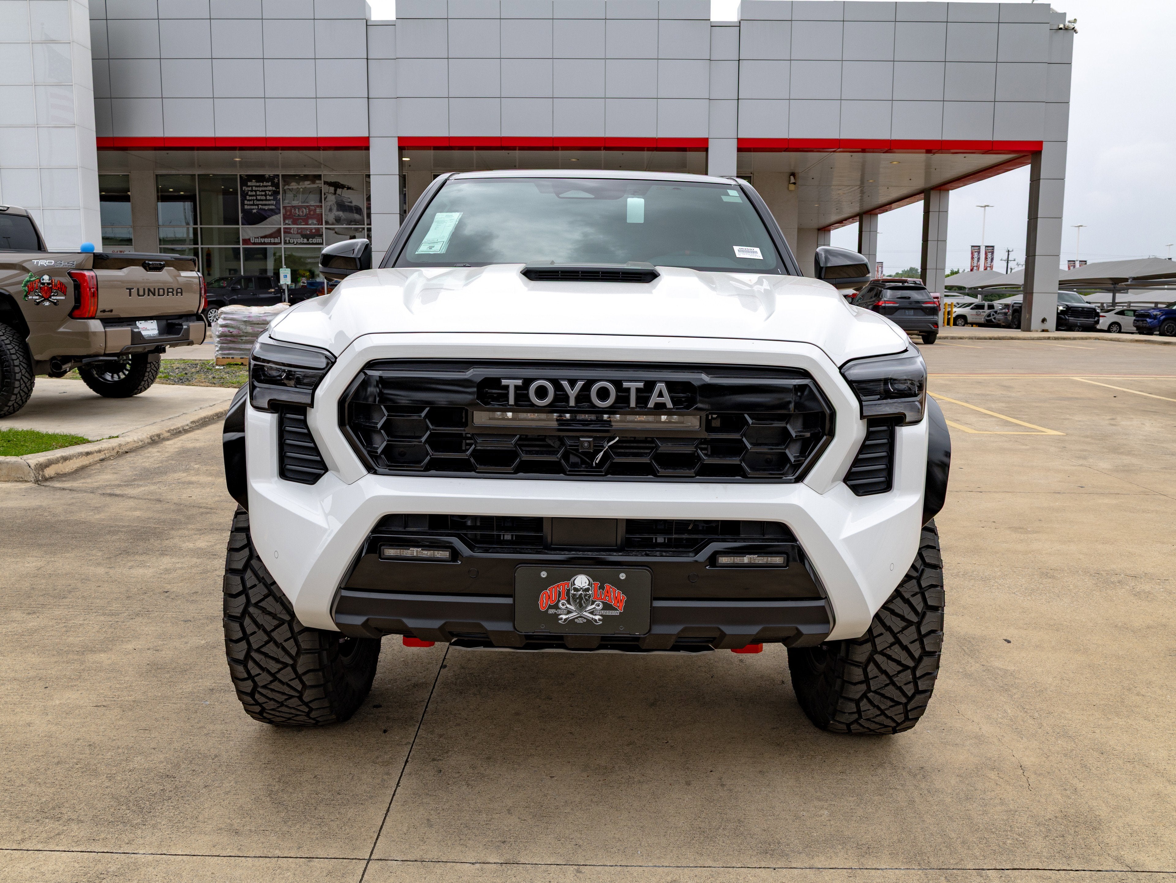2026 Toyota Tacoma i-FORCE MAX Tacoma TRD Pro