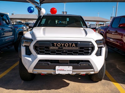 2026 Toyota Tacoma i-FORCE MAX Tacoma Trailhunter