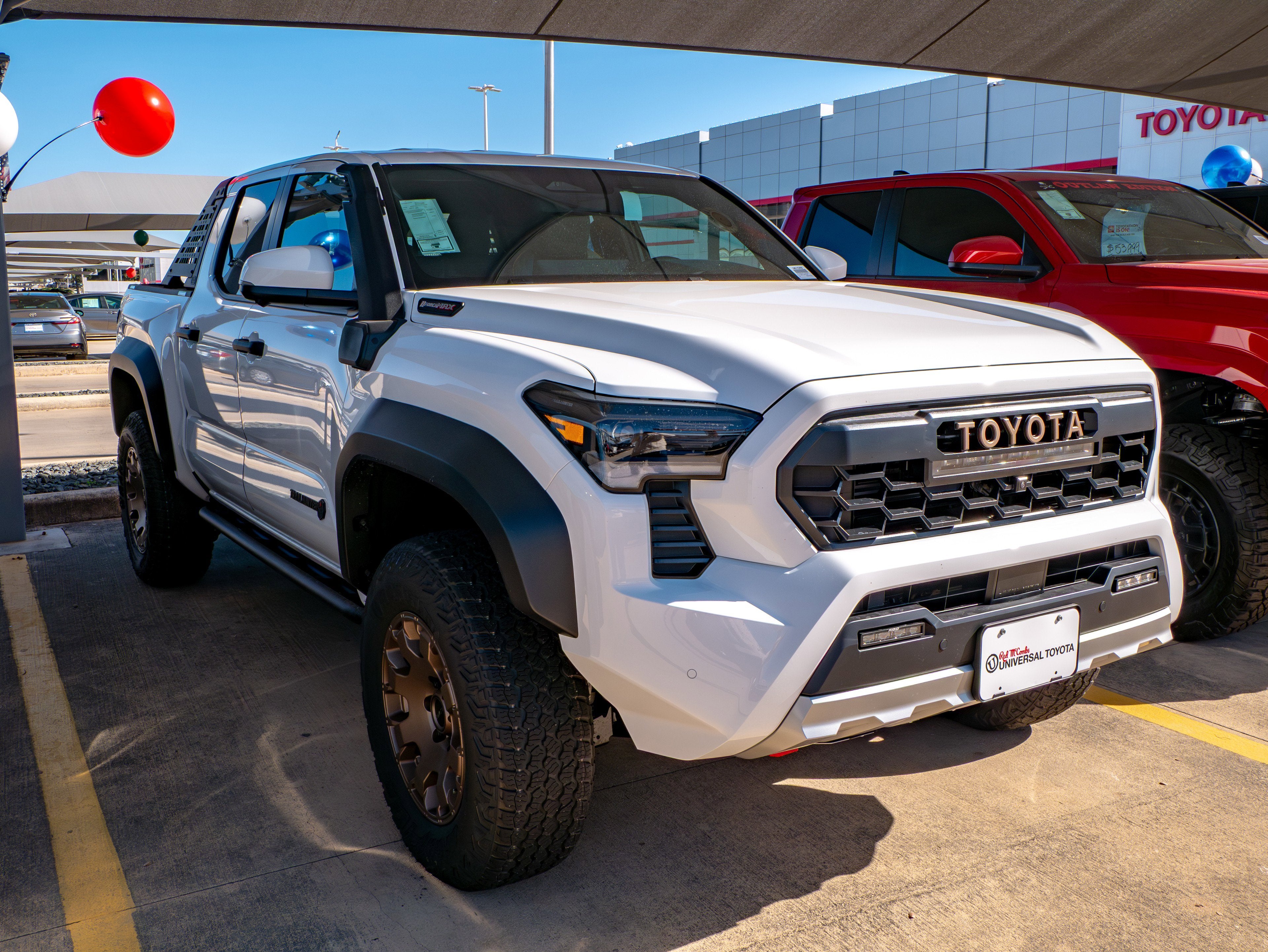 2026 Toyota Tacoma i-FORCE MAX Tacoma Trailhunter