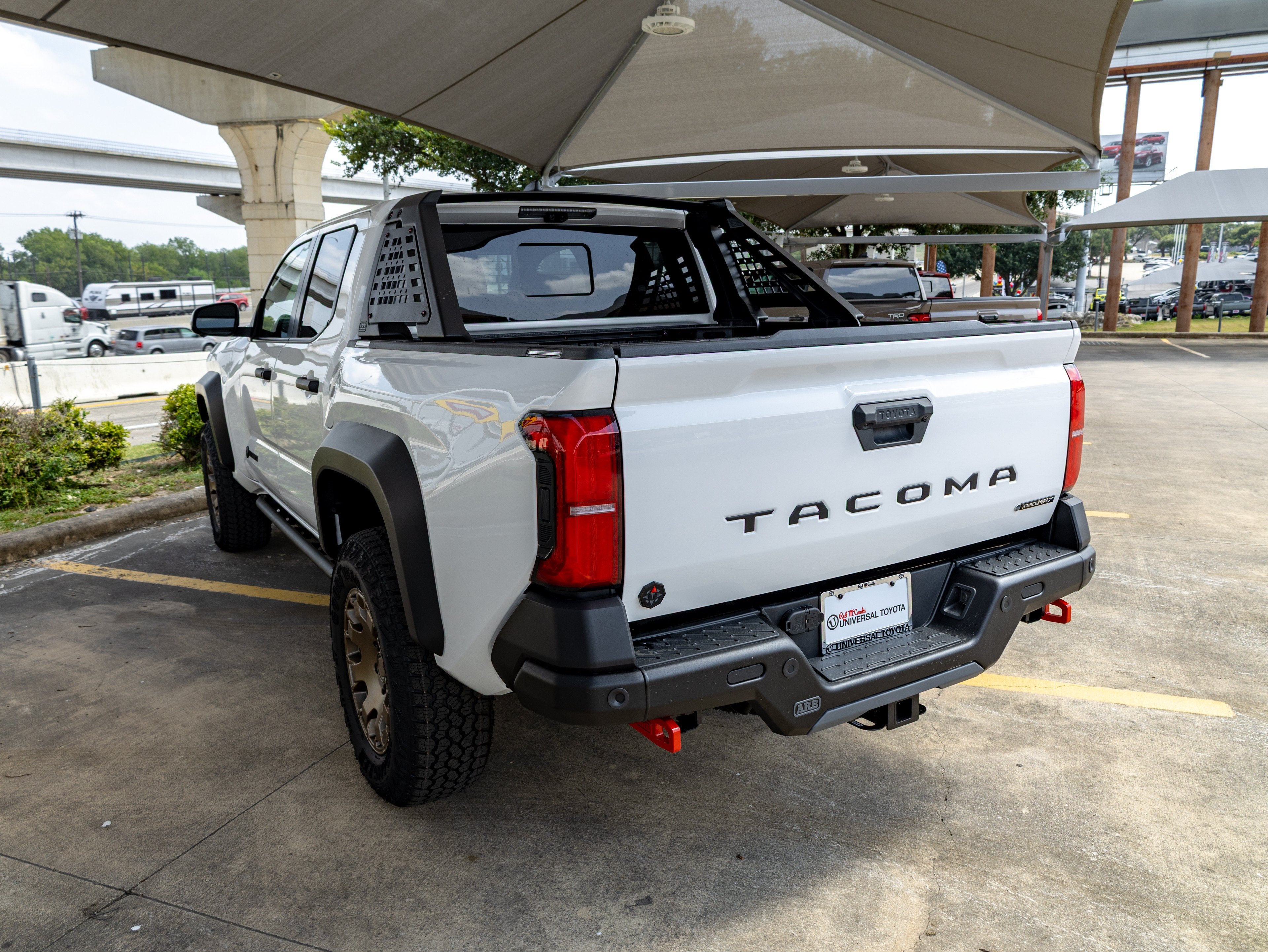 2026 Toyota Tacoma i-FORCE MAX Tacoma Trailhunter